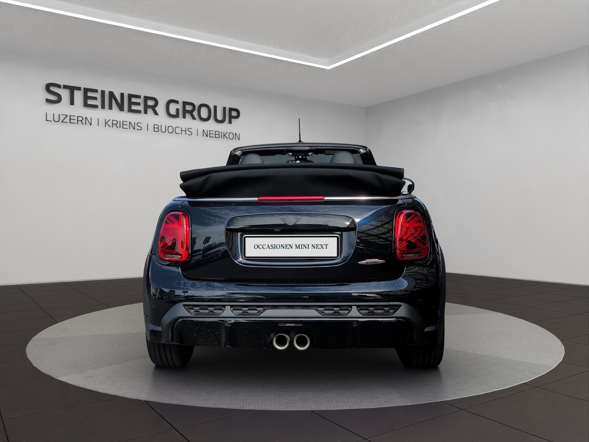 MINI Cooper John Cooper Works Cabriolet Steptronic-image-4