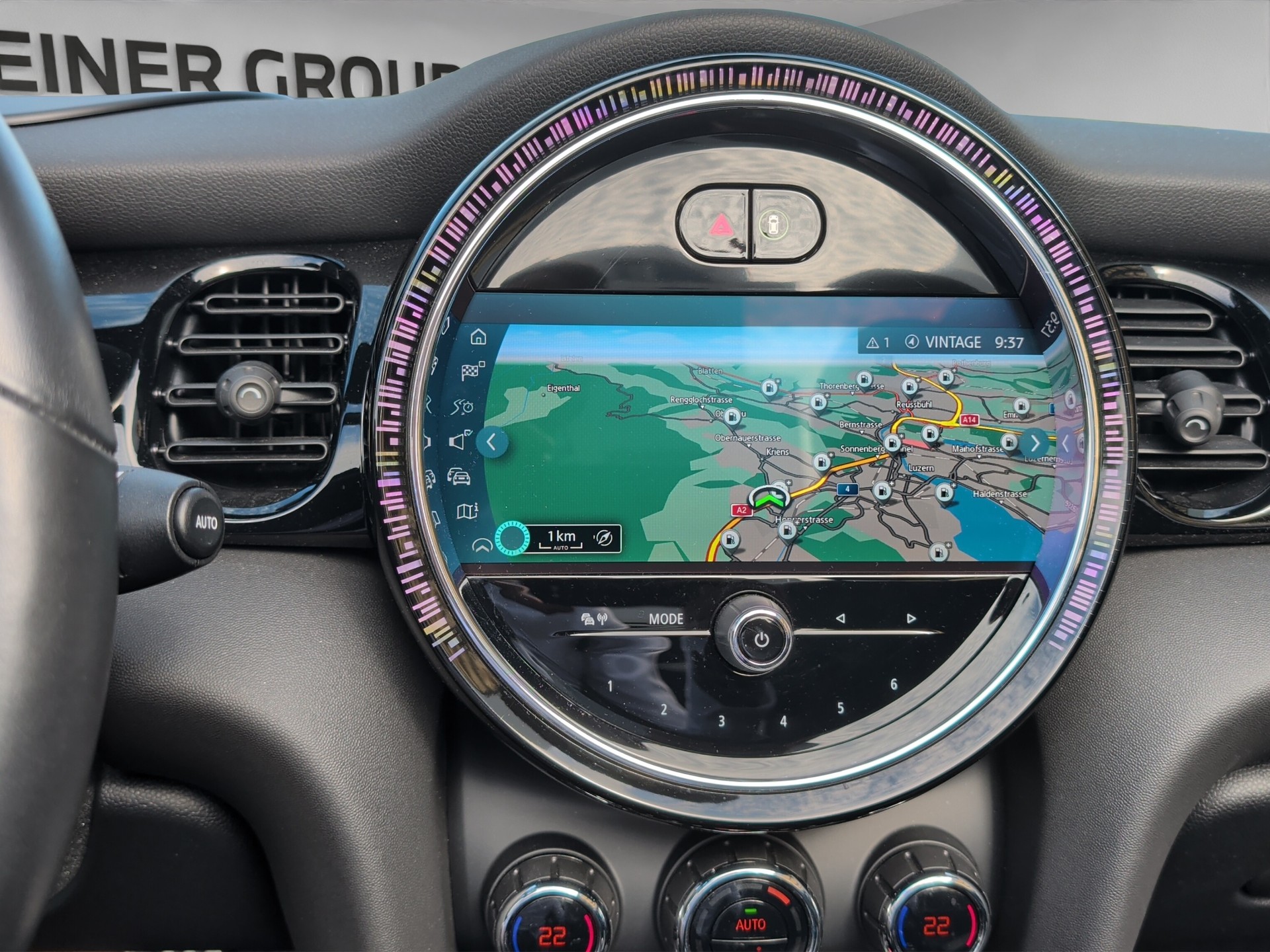 MINI Cooper John Cooper Works Cabriolet Steptronic-image-15