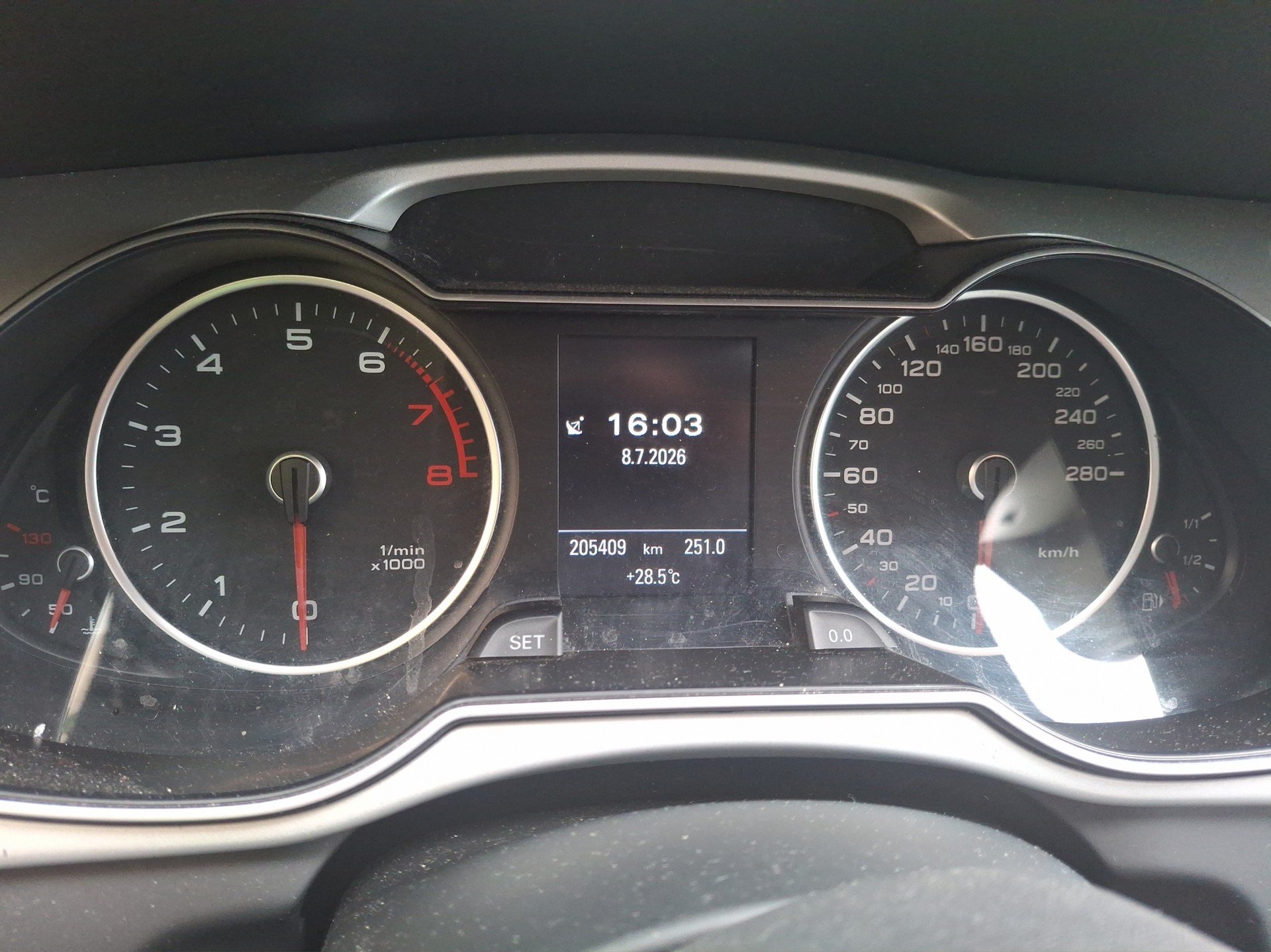 AUDI A4 allroad 2.0 TFSI quattro S-tronic-image-8
