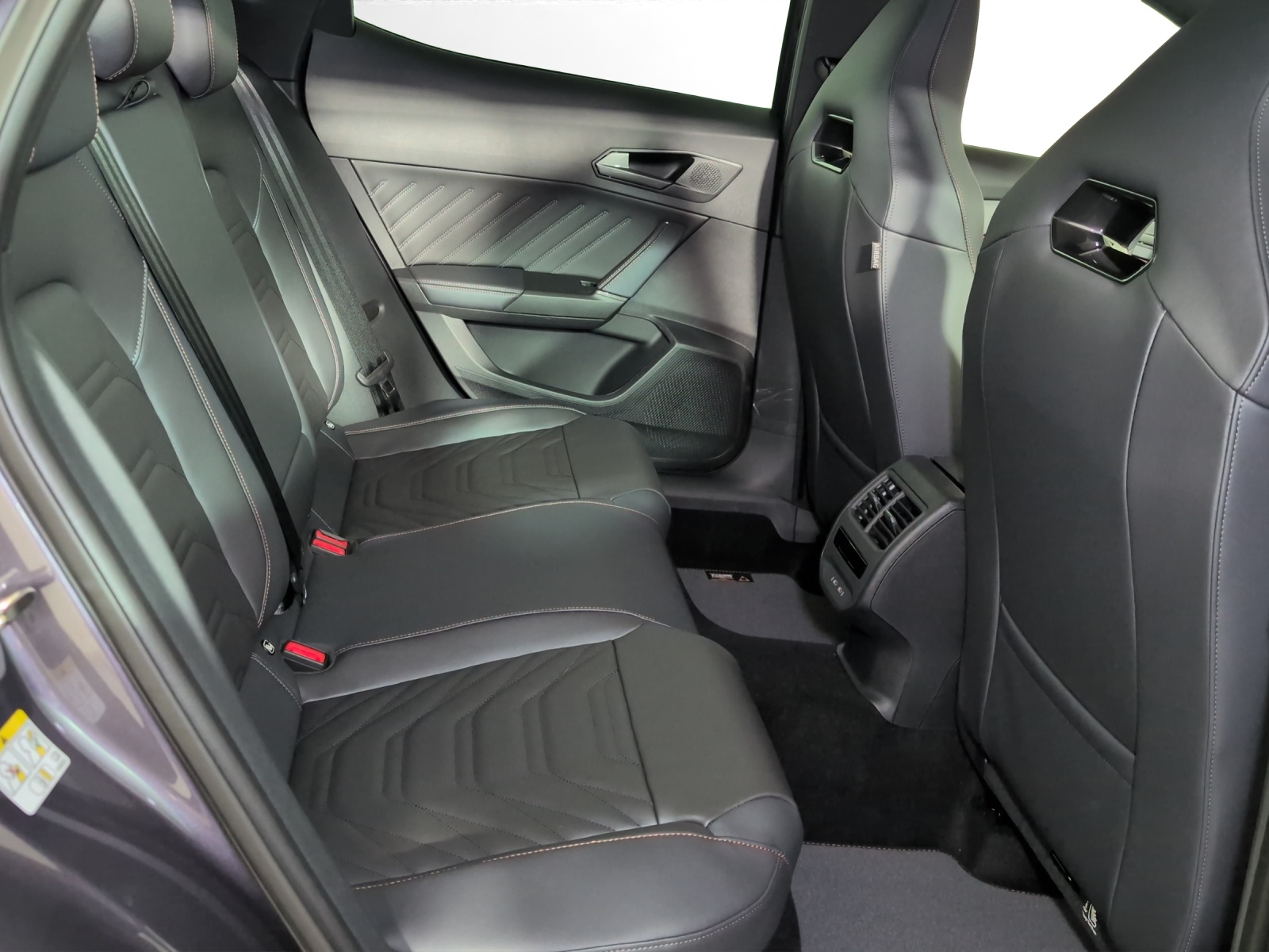 CUPRA Formentor 2.5TSI VZ5 Prime Edition 4Drive DSG-image-8