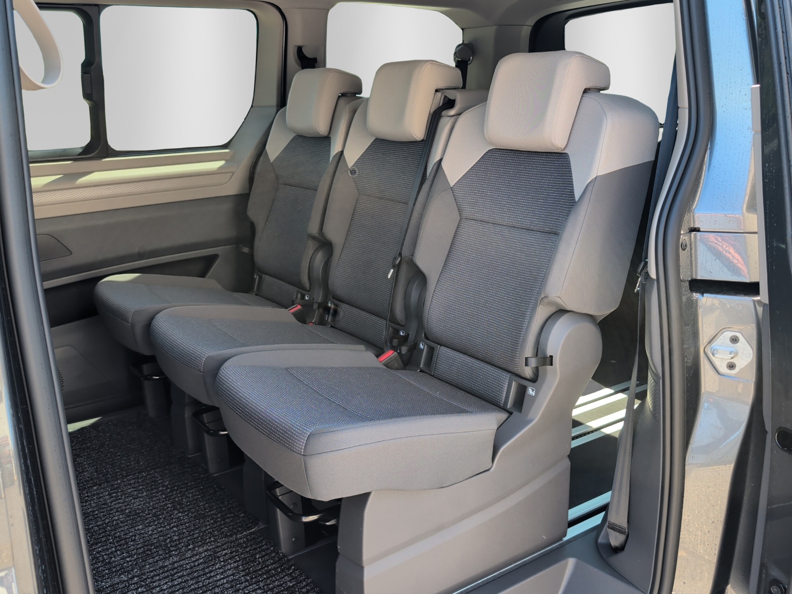 VW Multivan 2.0 TDI Liberty DSG-image-10