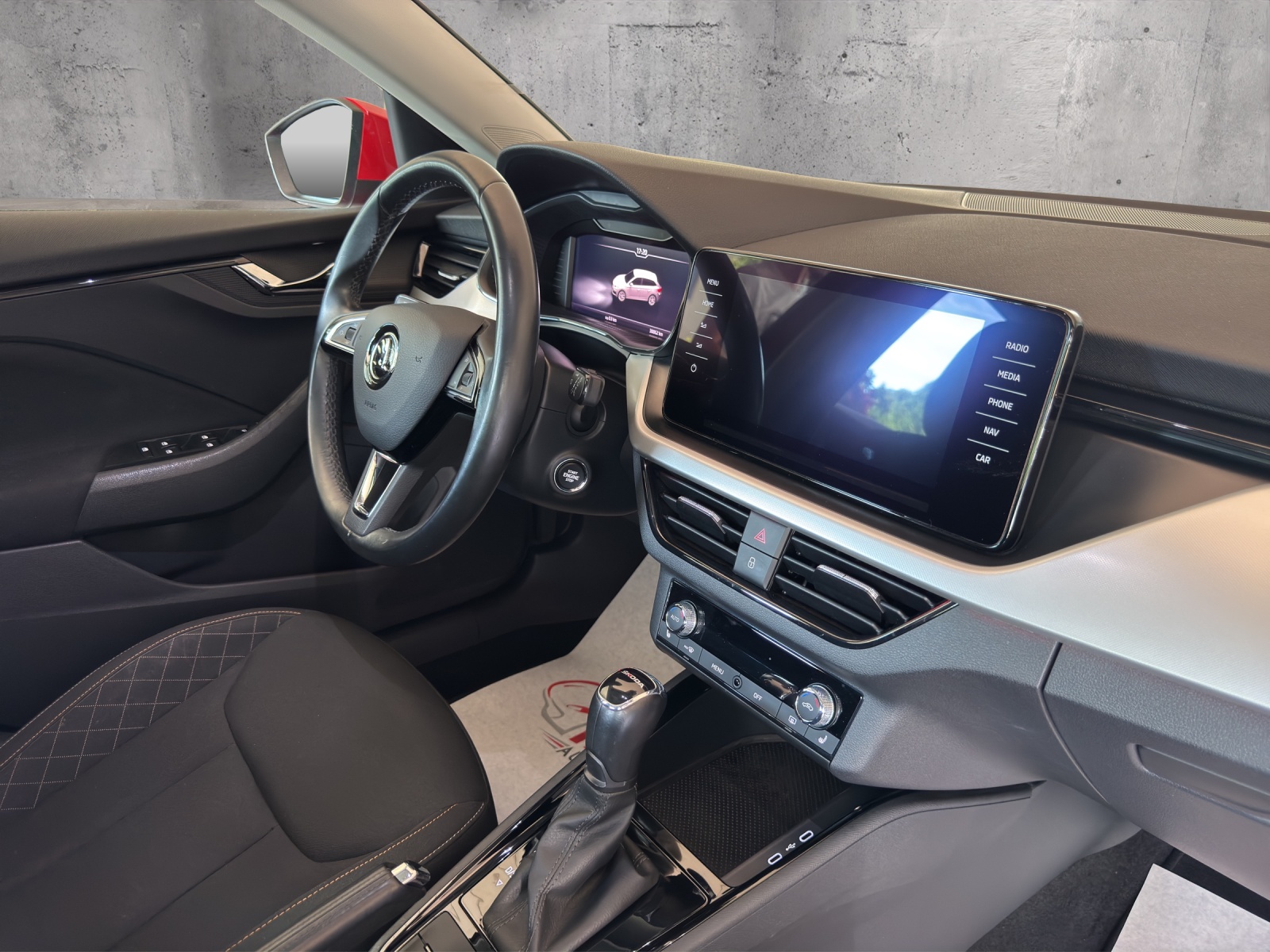SKODA Scala 1.5 TSI ACT Ambition DSG-image-12