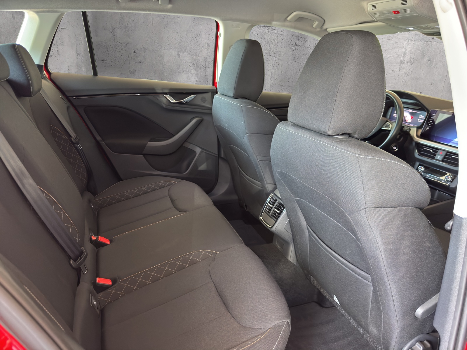 SKODA Scala 1.5 TSI ACT Ambition DSG-image-14