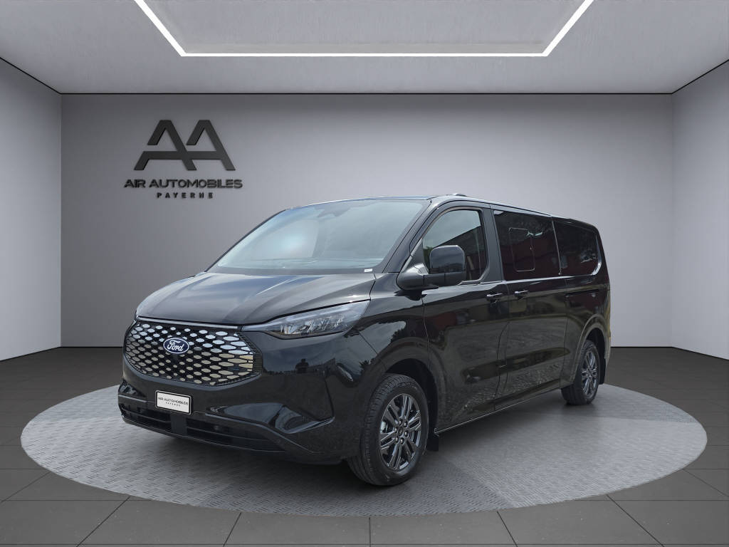 FORD E-Tourneo C bus 340 L2 Titanium-image-3
