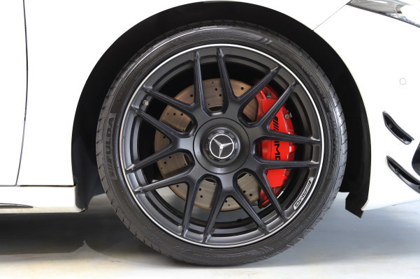 MERCEDES-BENZ A 45 S AMG 4Matic+-image-12