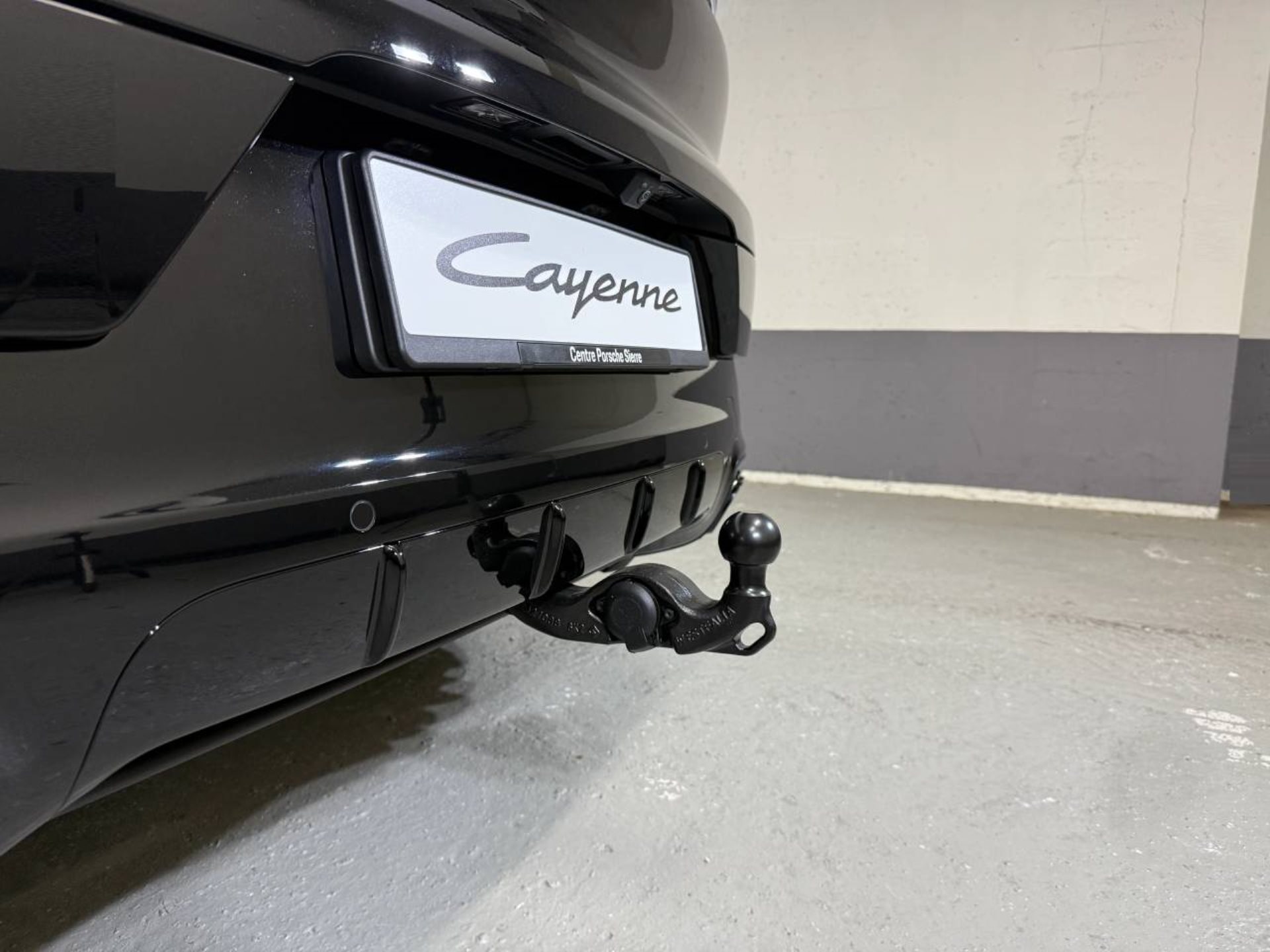 PORSCHE Cayenne S E-Hybrid Coupé Black Edition-image-22