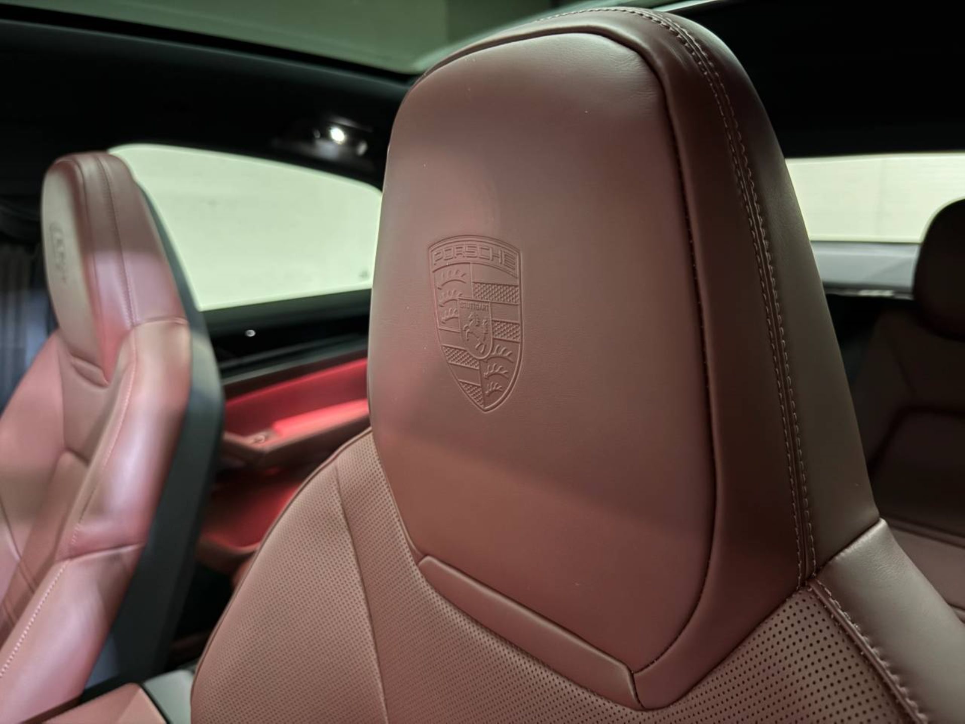PORSCHE Cayenne S E-Hybrid Coupé Black Edition-image-27