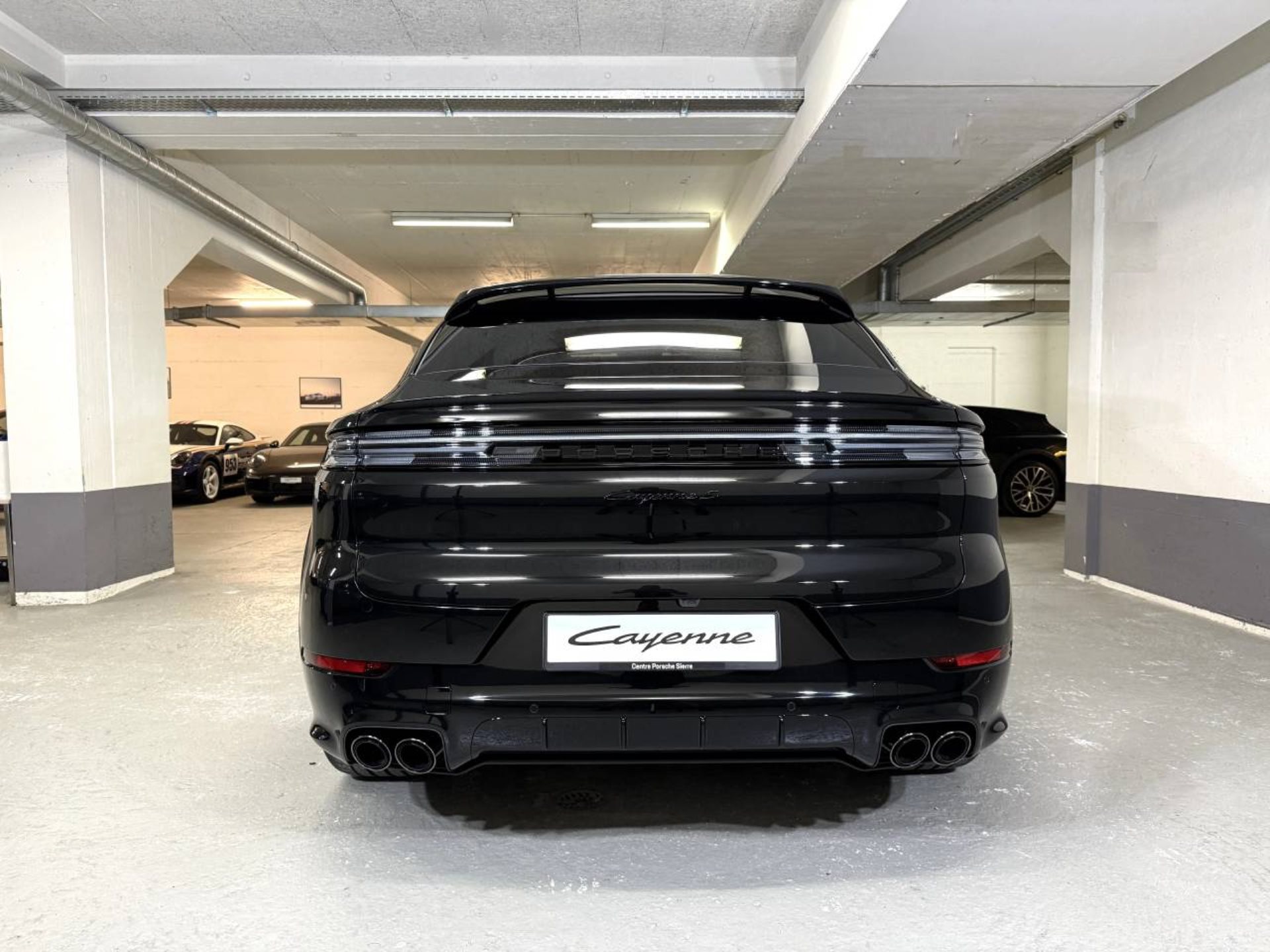 PORSCHE Cayenne S E-Hybrid Coupé Black Edition-image-5