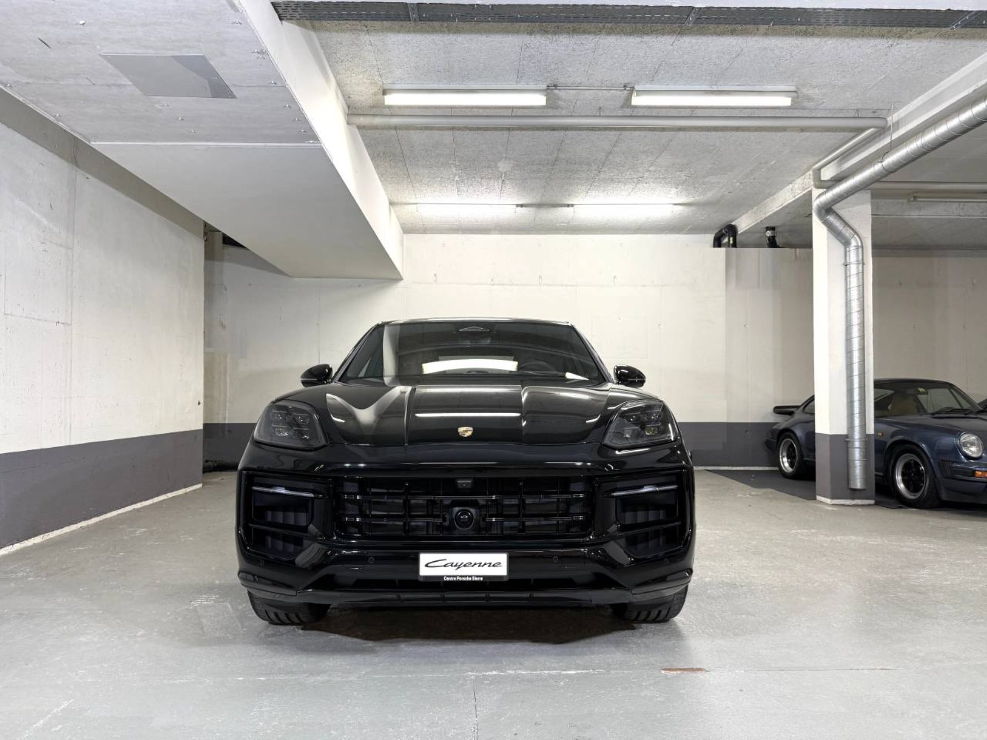 PORSCHE Cayenne S E-Hybrid Coupé Black Edition-image-8