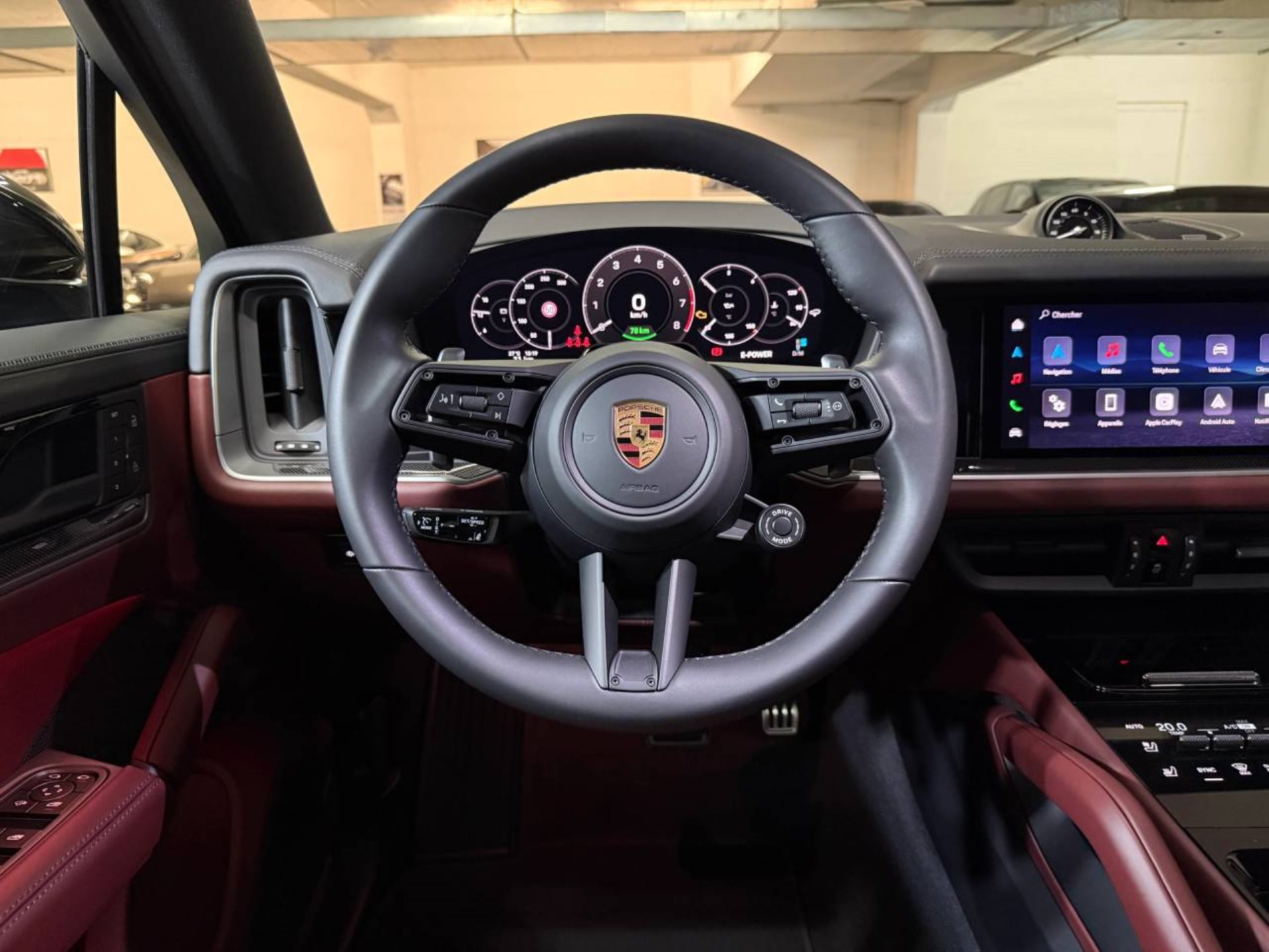 PORSCHE Cayenne S E-Hybrid Coupé Black Edition-image-10