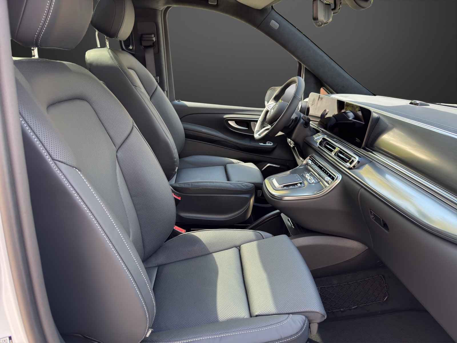 MERCEDES-BENZ Swiss Edition Exclusive-image-10