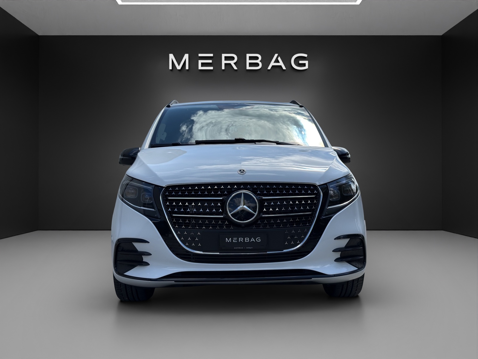 MERCEDES-BENZ Swiss Edition Exclusive-image-1