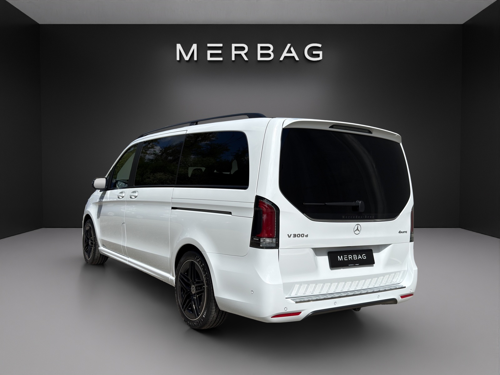 MERCEDES-BENZ Swiss Edition Exclusive-image-3