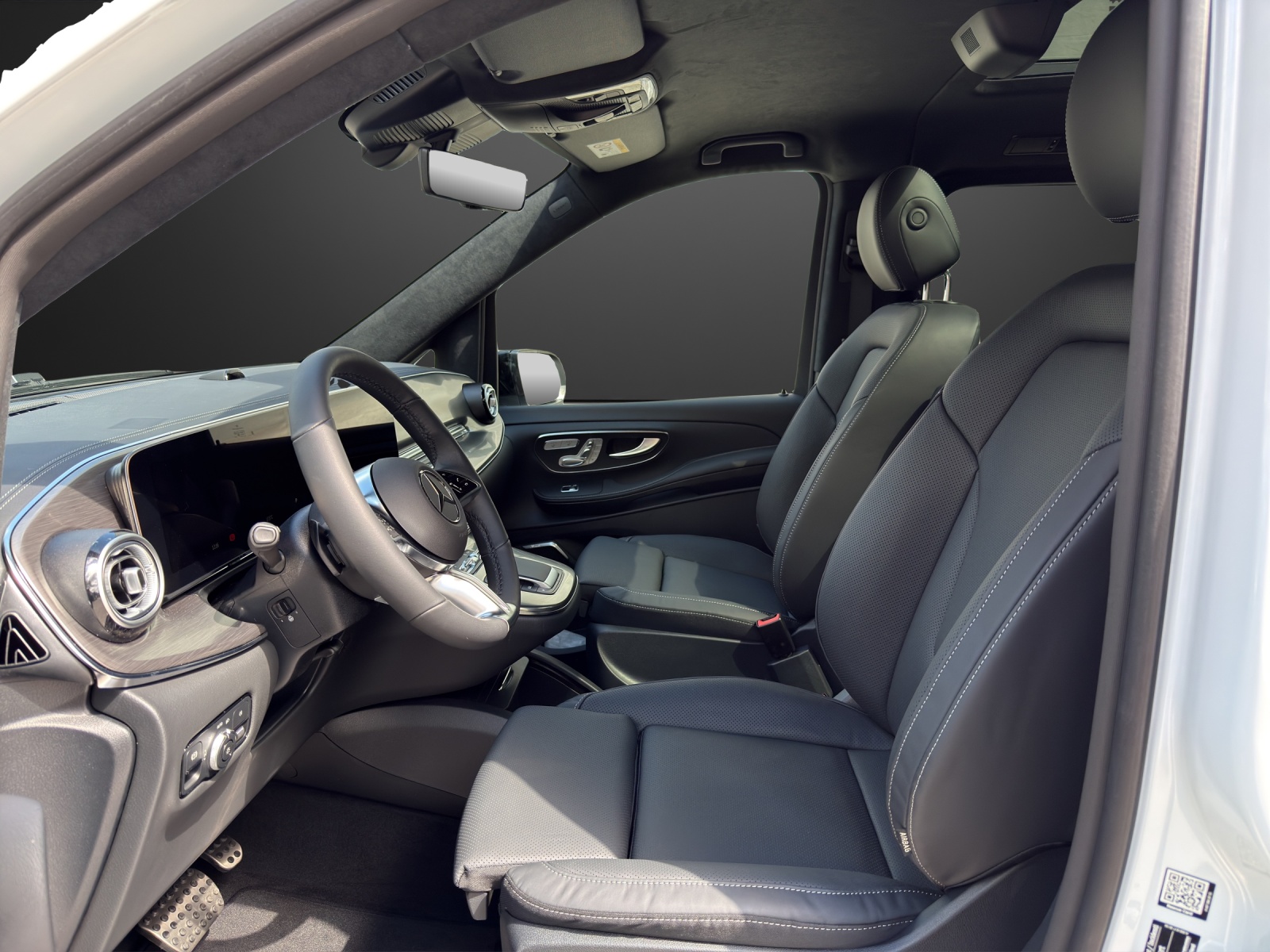 MERCEDES-BENZ Swiss Edition Exclusive-image-7