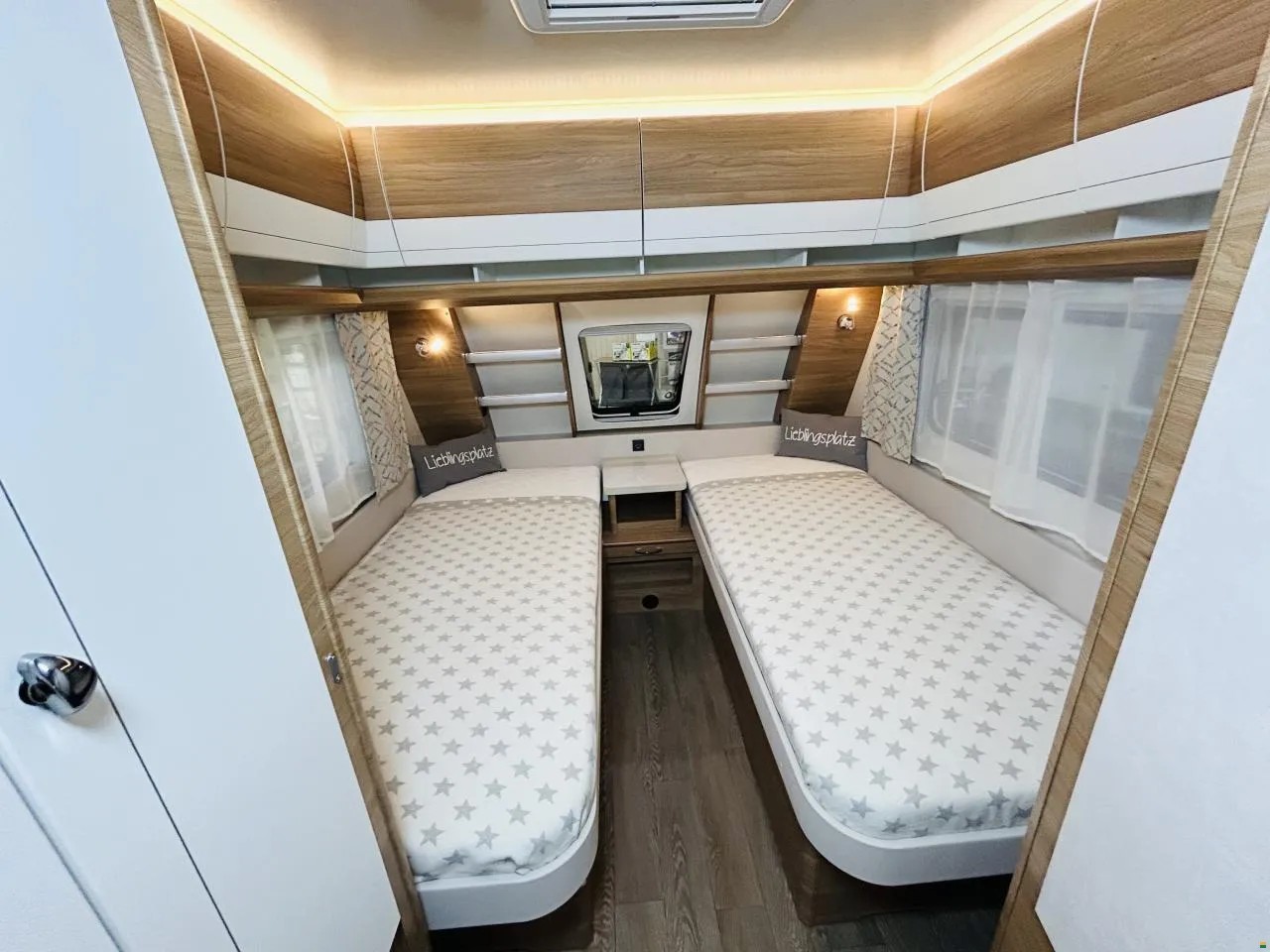 HOBBY De Luxe 515 UHL-image-12