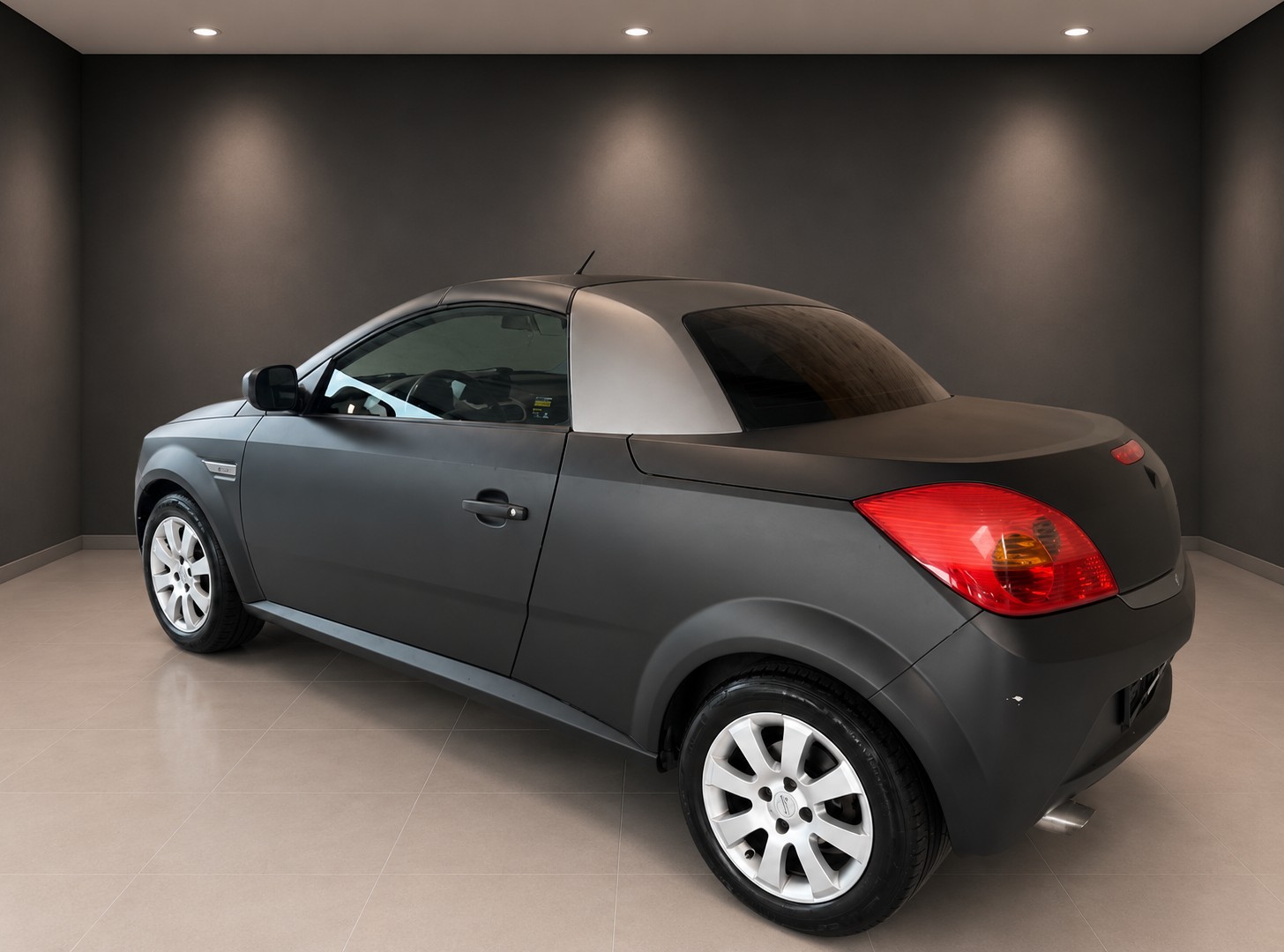 OPEL Tigra 1.8 Sport-showroom-element-1
