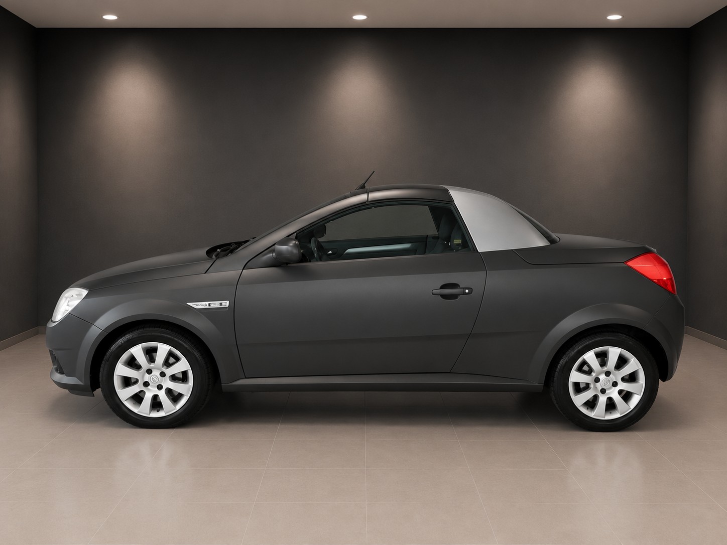 OPEL Tigra 1.8 Sport-showroom-element-3