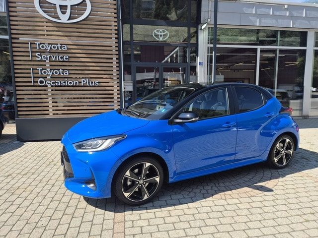 TOYOTA Yaris 1.5 Premium e-CVT-image-0