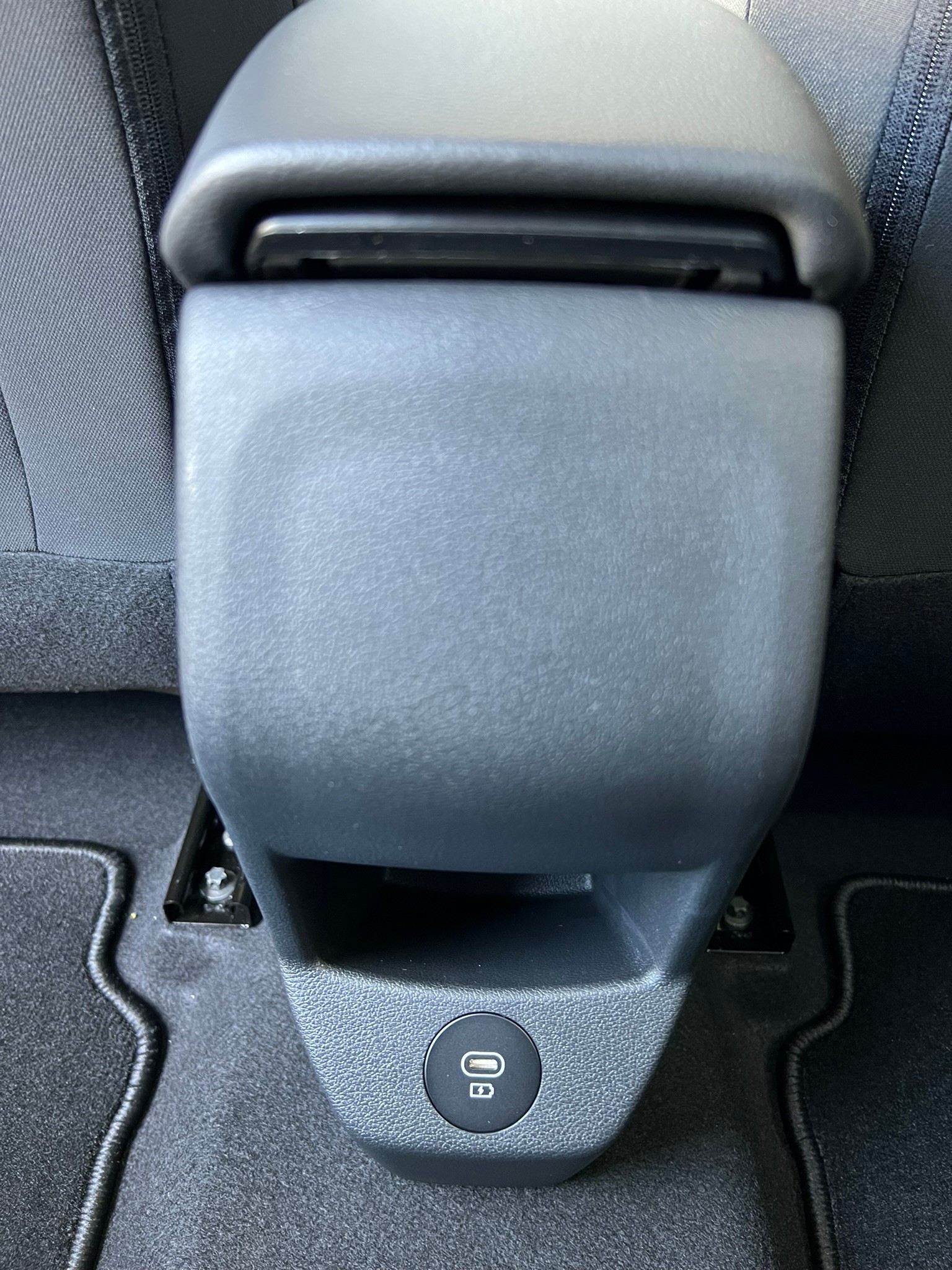 HYUNDAI i20 1.0 T-GDi Amplia DCT-image-12