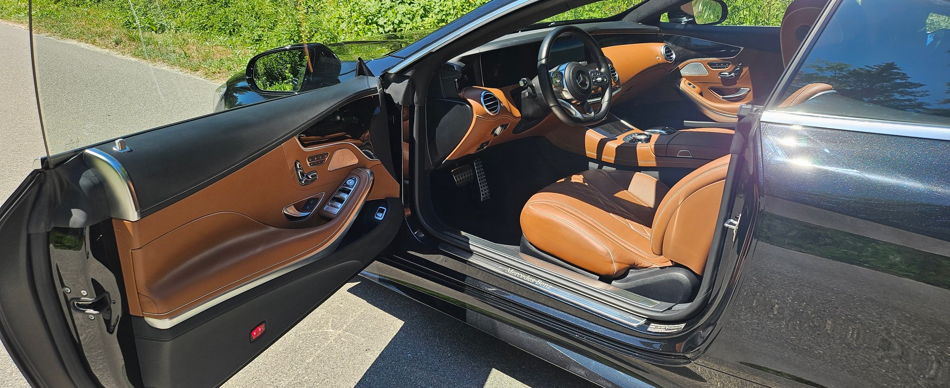 MERCEDES-BENZ S 560 V8 AMG Line 4matic-image-3