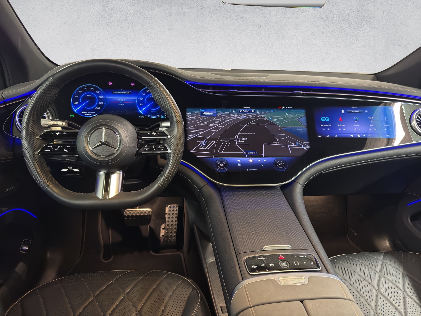 MERCEDES-BENZ EQS 580 SUV Release Edition AMG Line 4Matic-image-14