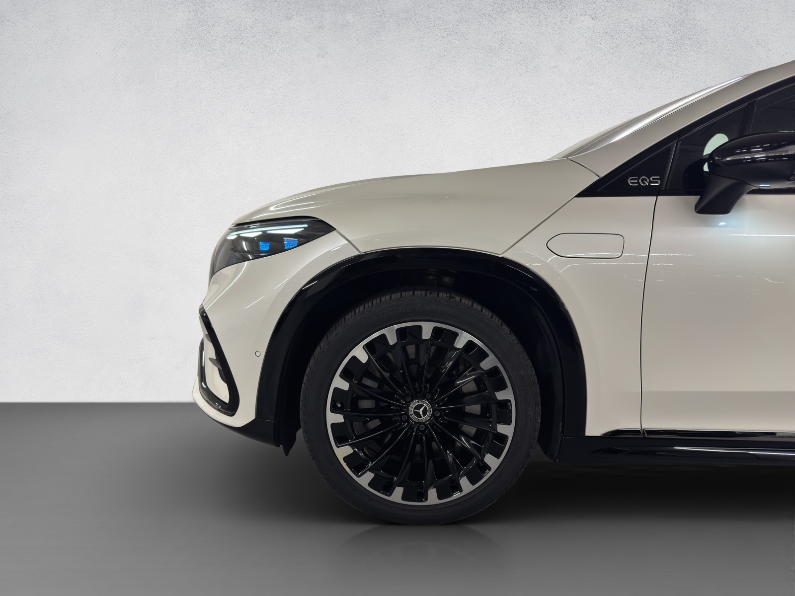 MERCEDES-BENZ EQS 580 SUV Release Edition AMG Line 4Matic-image-7