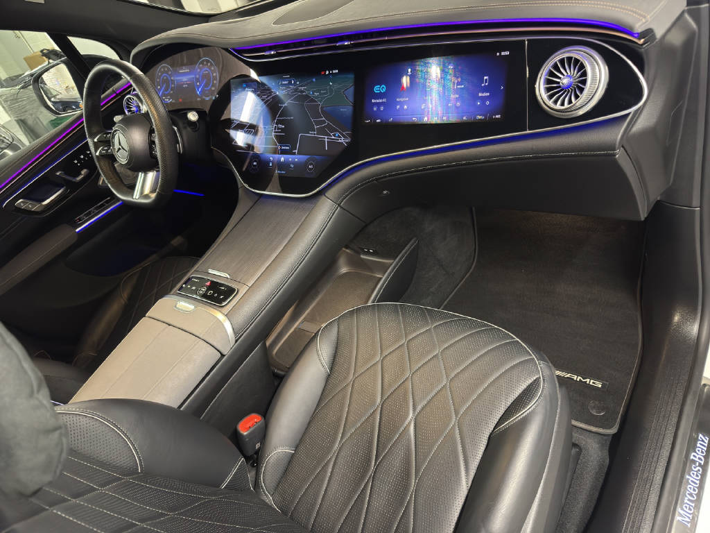 MERCEDES-BENZ EQS 580 SUV Release Edition AMG Line 4Matic-image-10