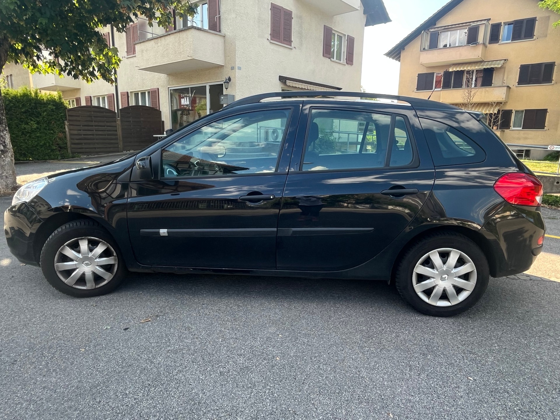 RENAULT 1.2 16V 75 Yahoo-image-0