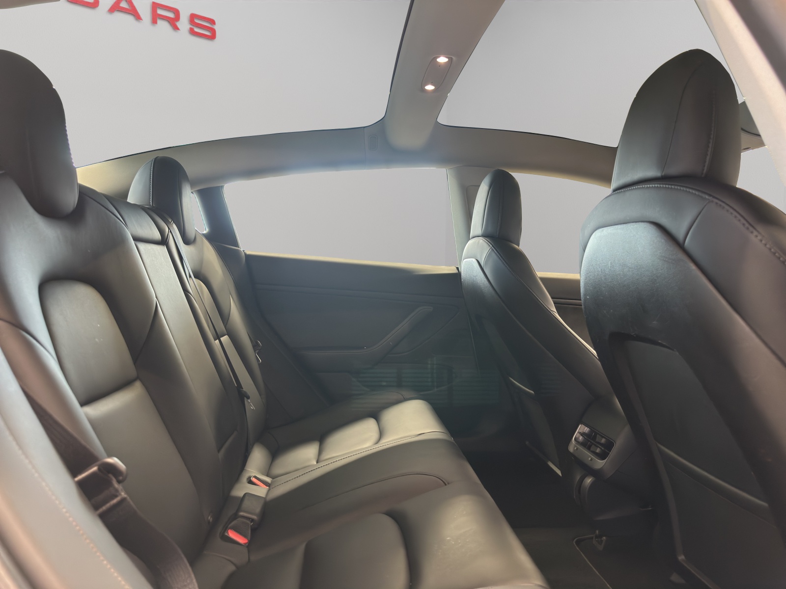 TESLA Model 3 Long Range Dual Motor AWD-image-17