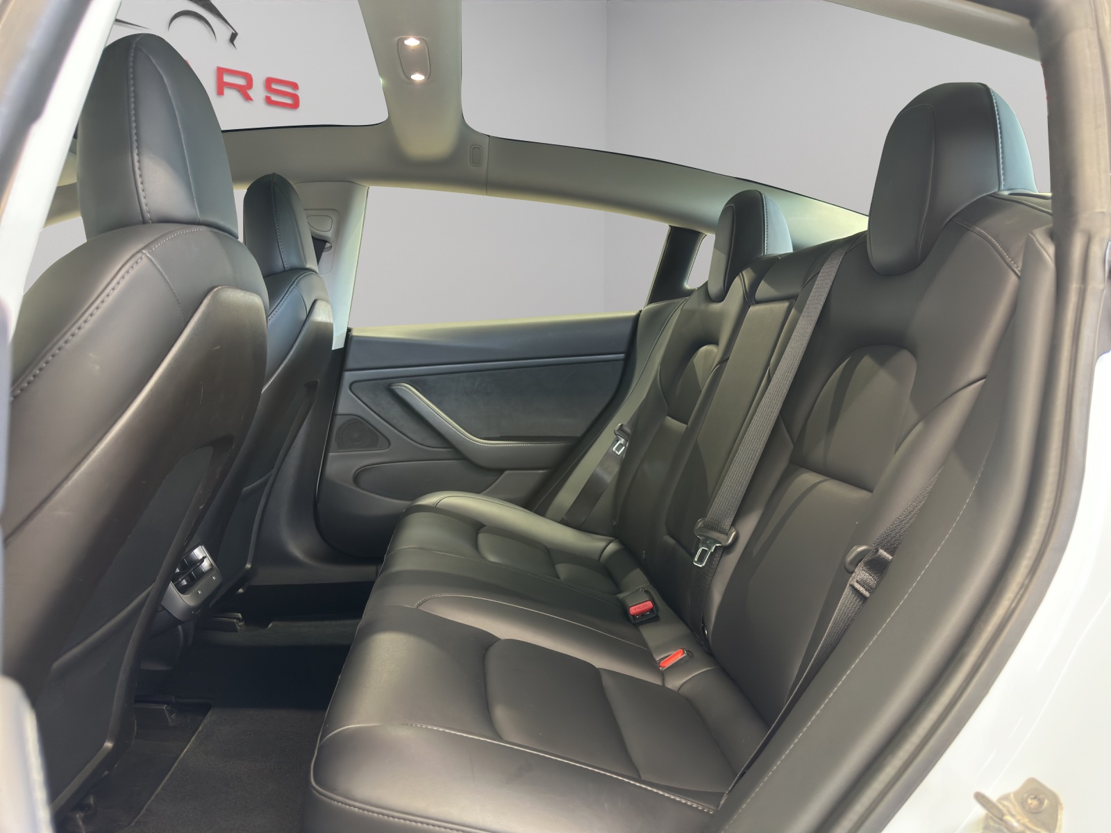 TESLA Model 3 Long Range Dual Motor AWD-image-15