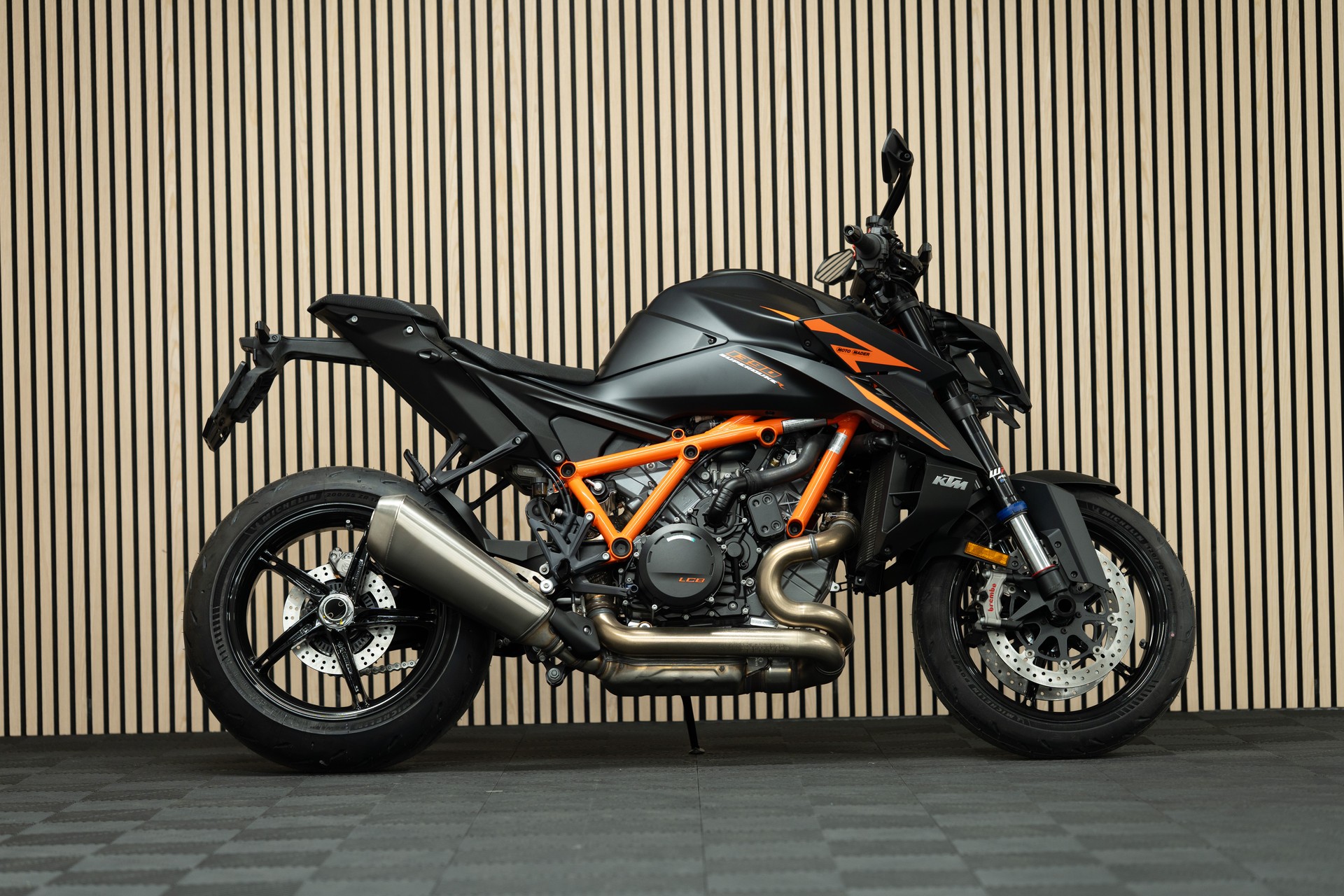 KTM 1390 Super Duke R EVO