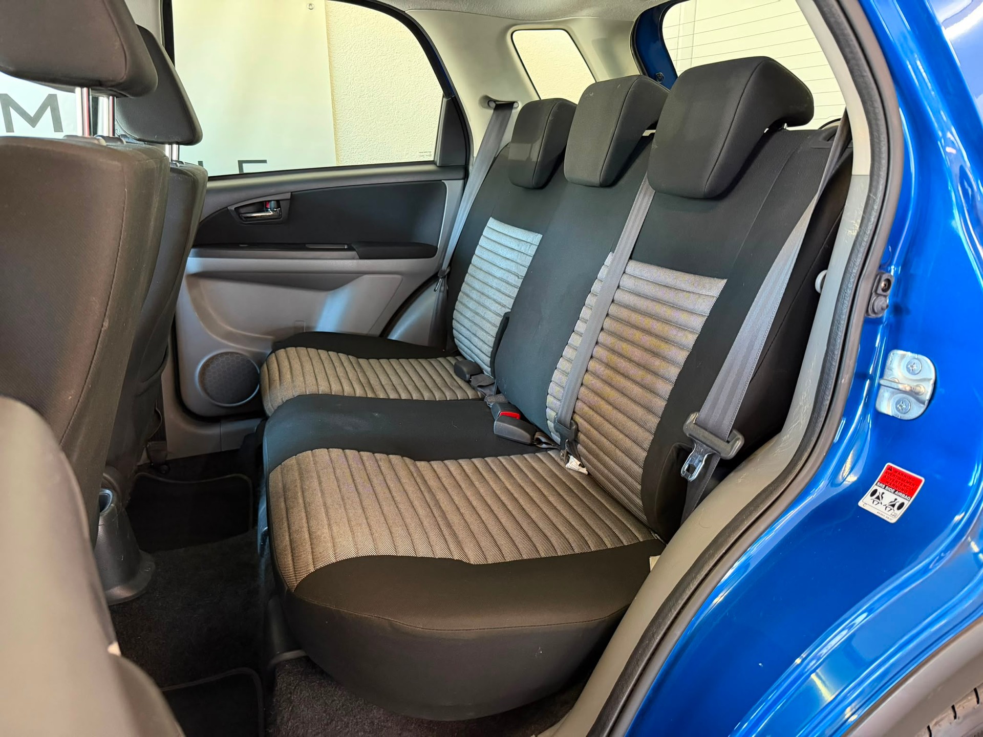 SUZUKI SX4 1.6 16V GL Top Barry 4WD-image-14