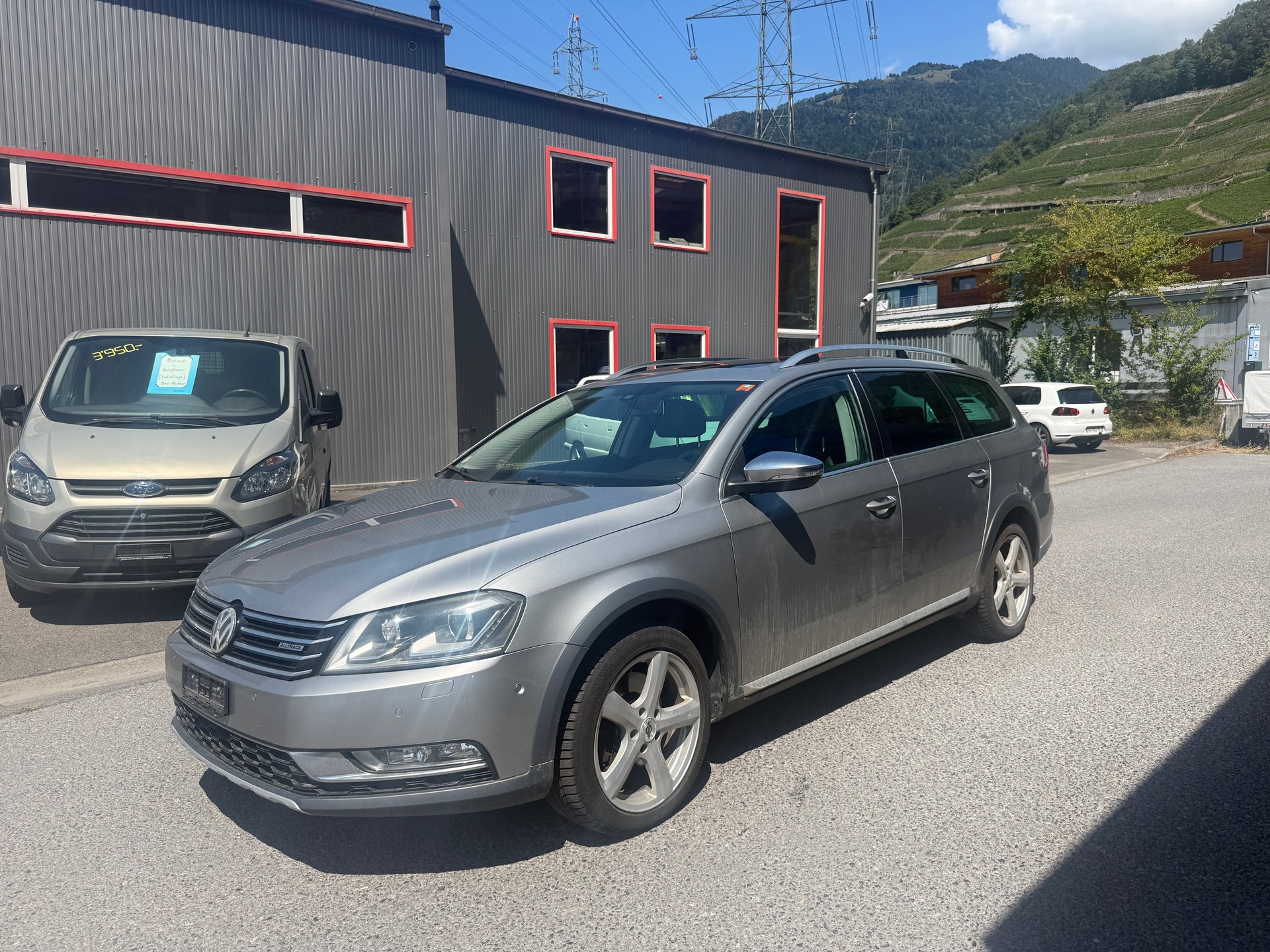 VW Passat Alltrack 2.0 TSI 4Motion DSG-image-0