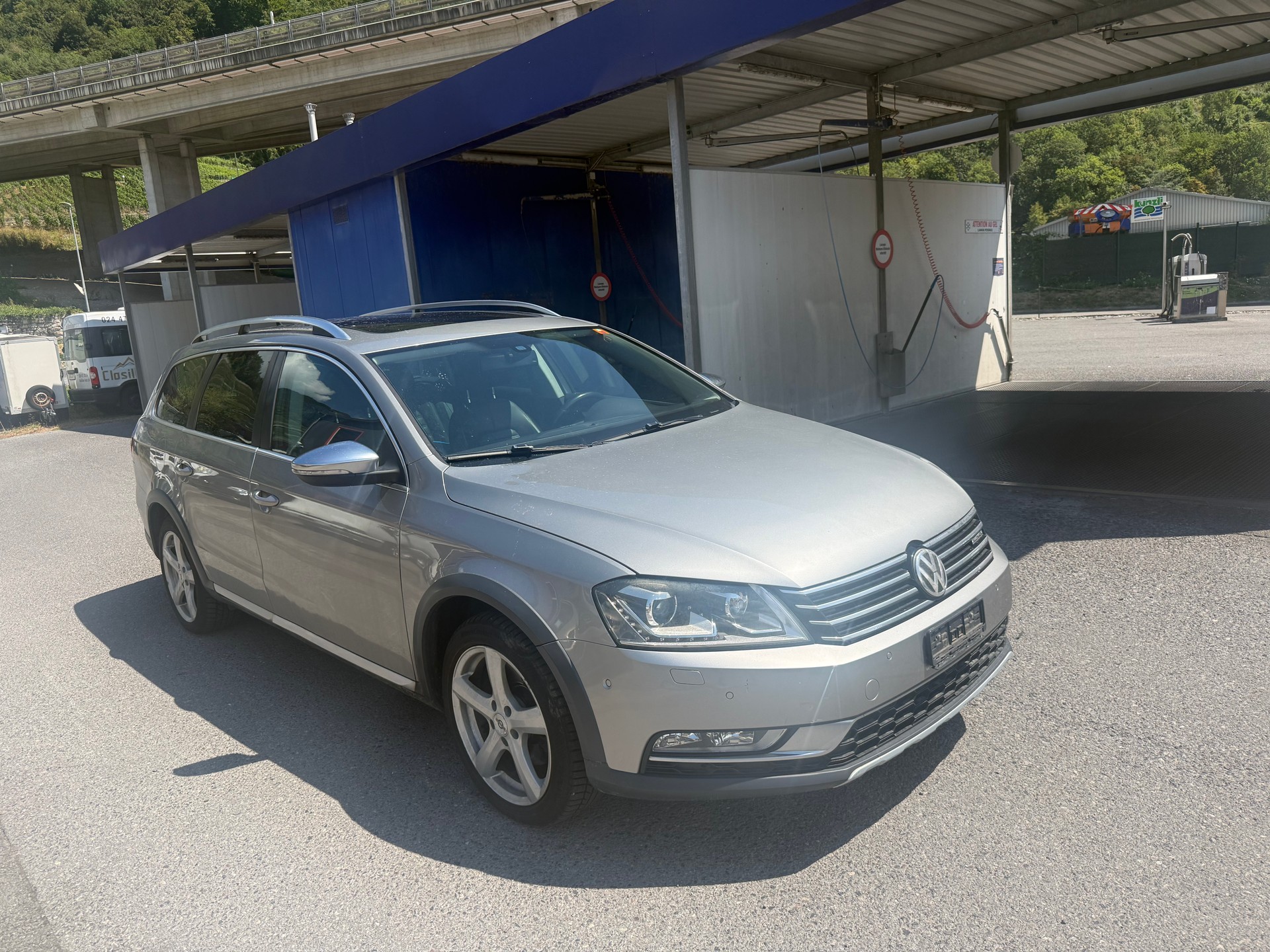 VW Passat Alltrack 2.0 TSI 4Motion DSG-image-1