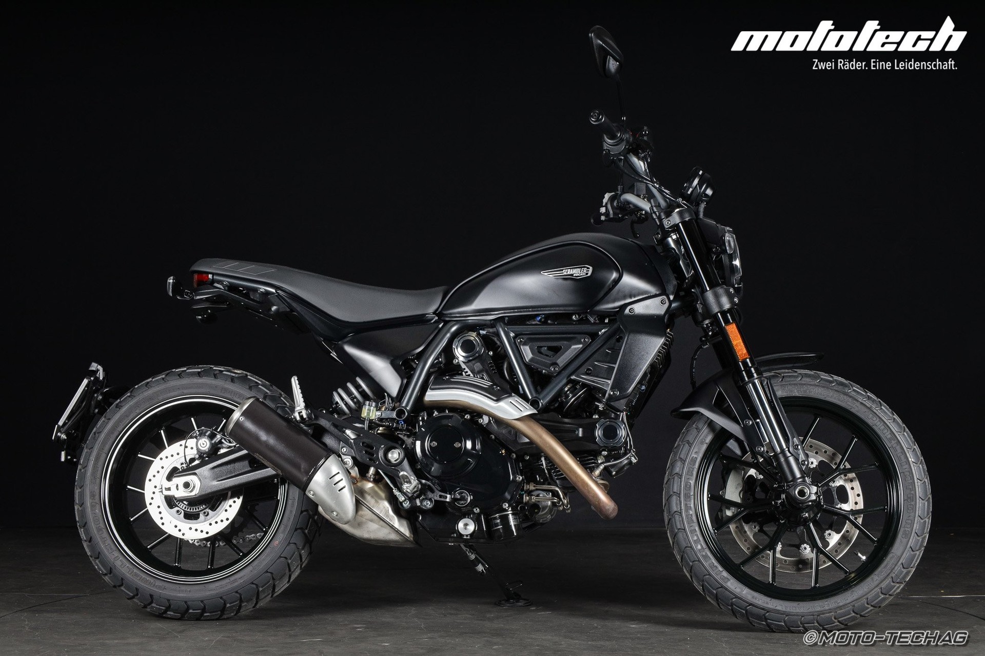 DUCATI Scrambler 803 Icon Dark (35/53kW)-showroom-element-1