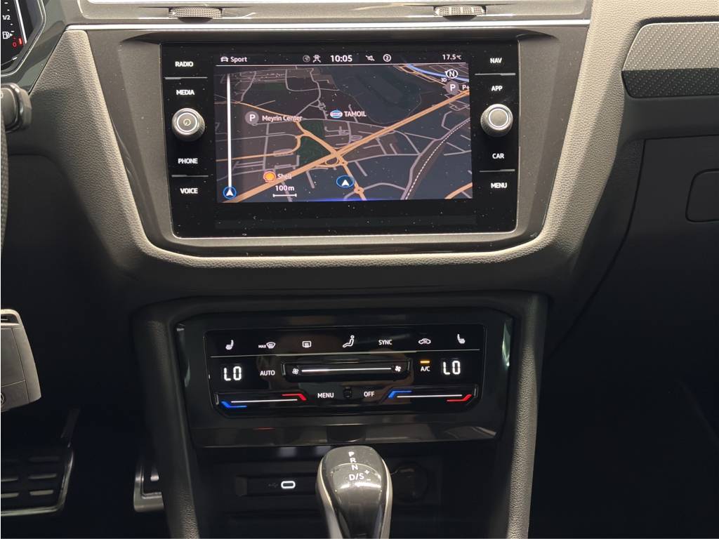 VW Tiguan 2.0TSI R 4Motion DSG-image-13