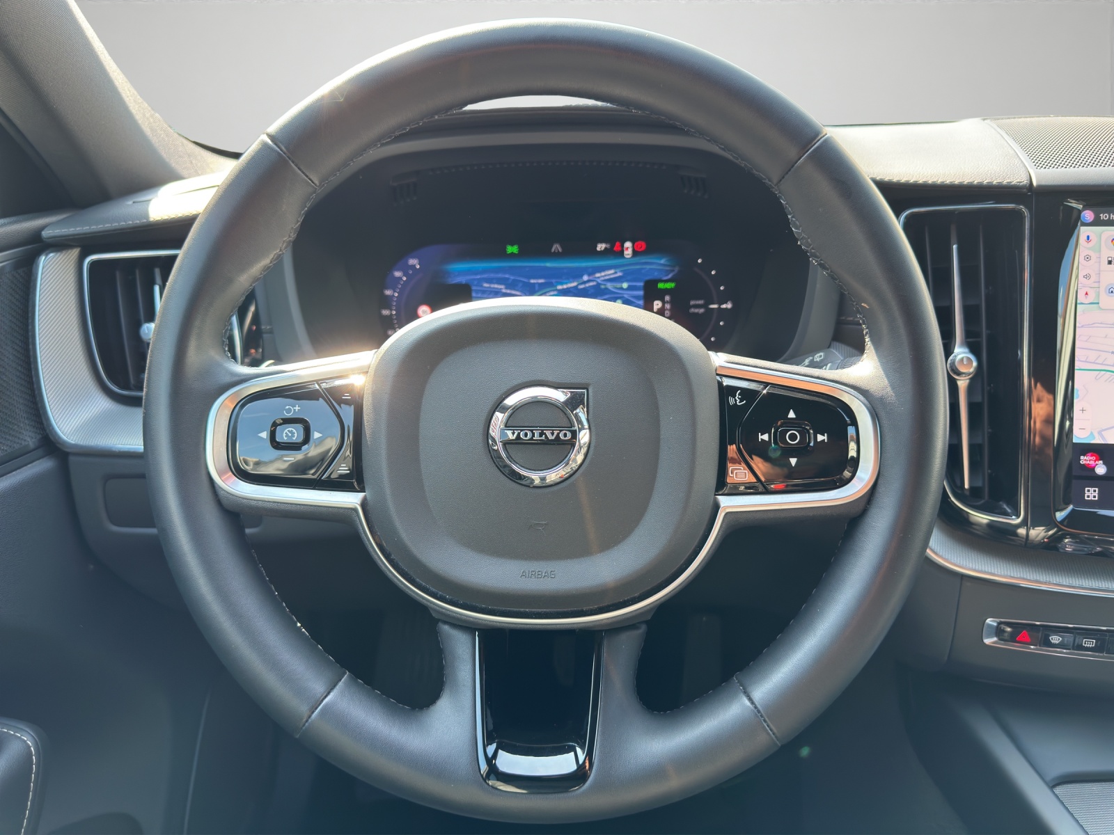 VOLVO XC60 2.0 T6 TE Ultimate Dark eAWD-image-7