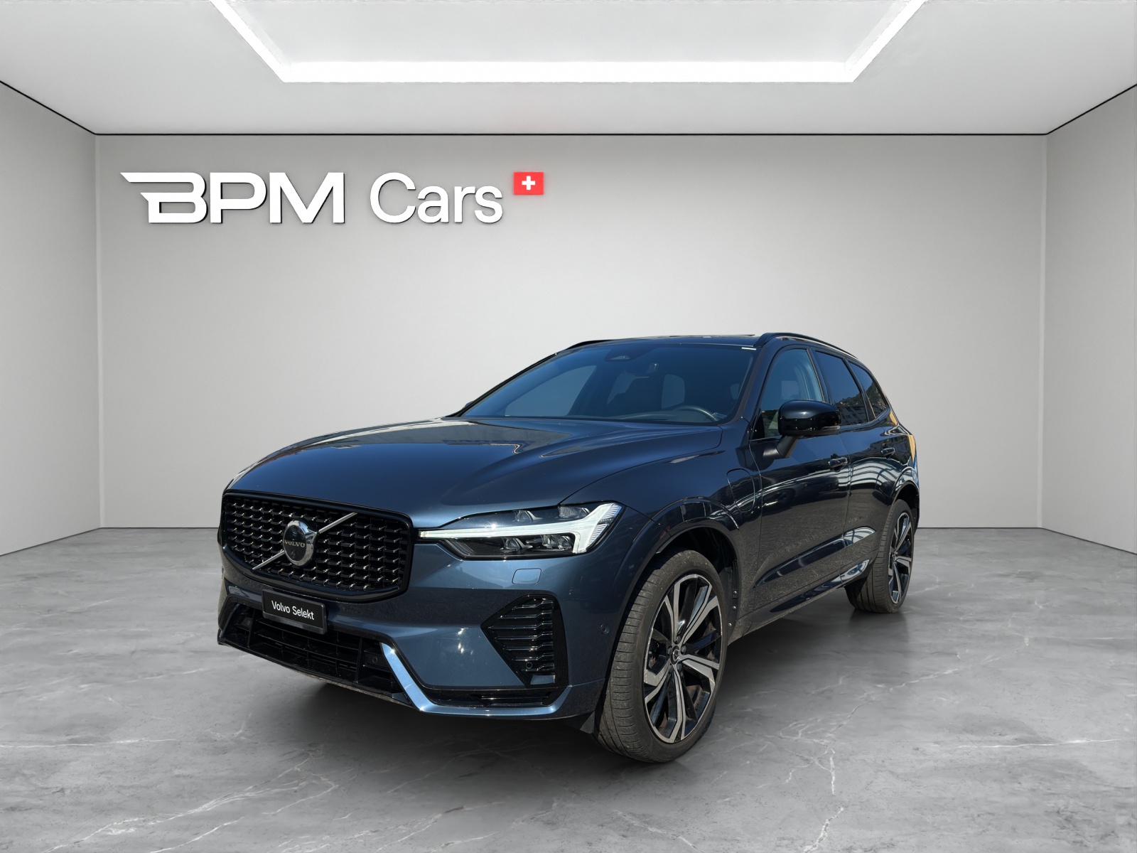 VOLVO XC60 2.0 T6 TE Ultimate Dark eAWD