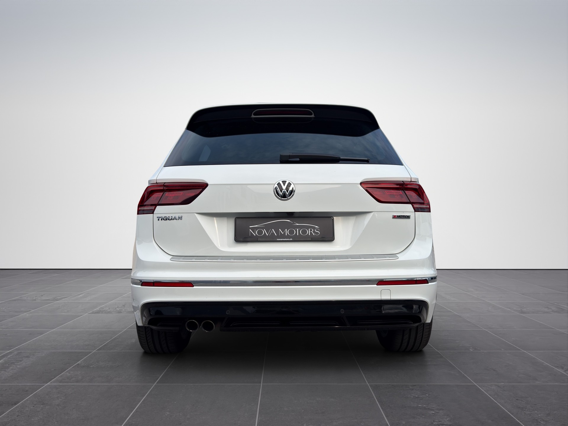 VW Tiguan 2.0TSI Highline 4Motion DSG-image-4