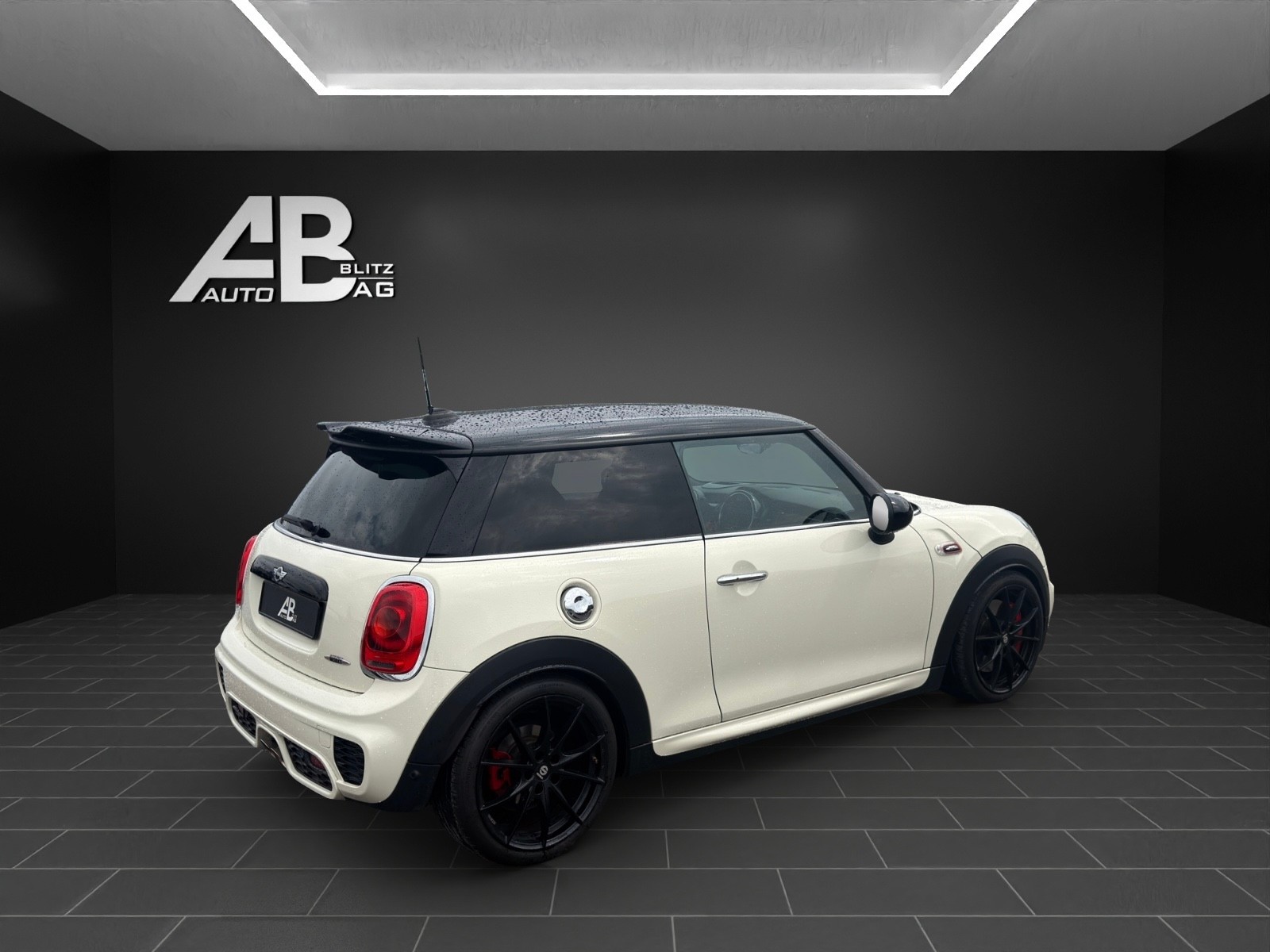 MINI Cooper John Cooper Works Steptronic mit 231 PS-image-4