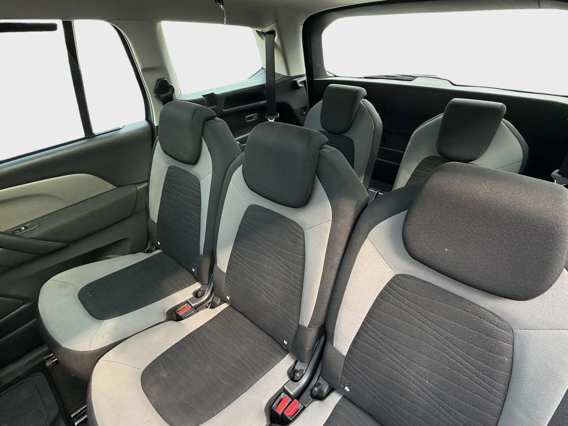 CITROEN Grand C4 Picasso 1.6 e-HDi Exclusive-image-12
