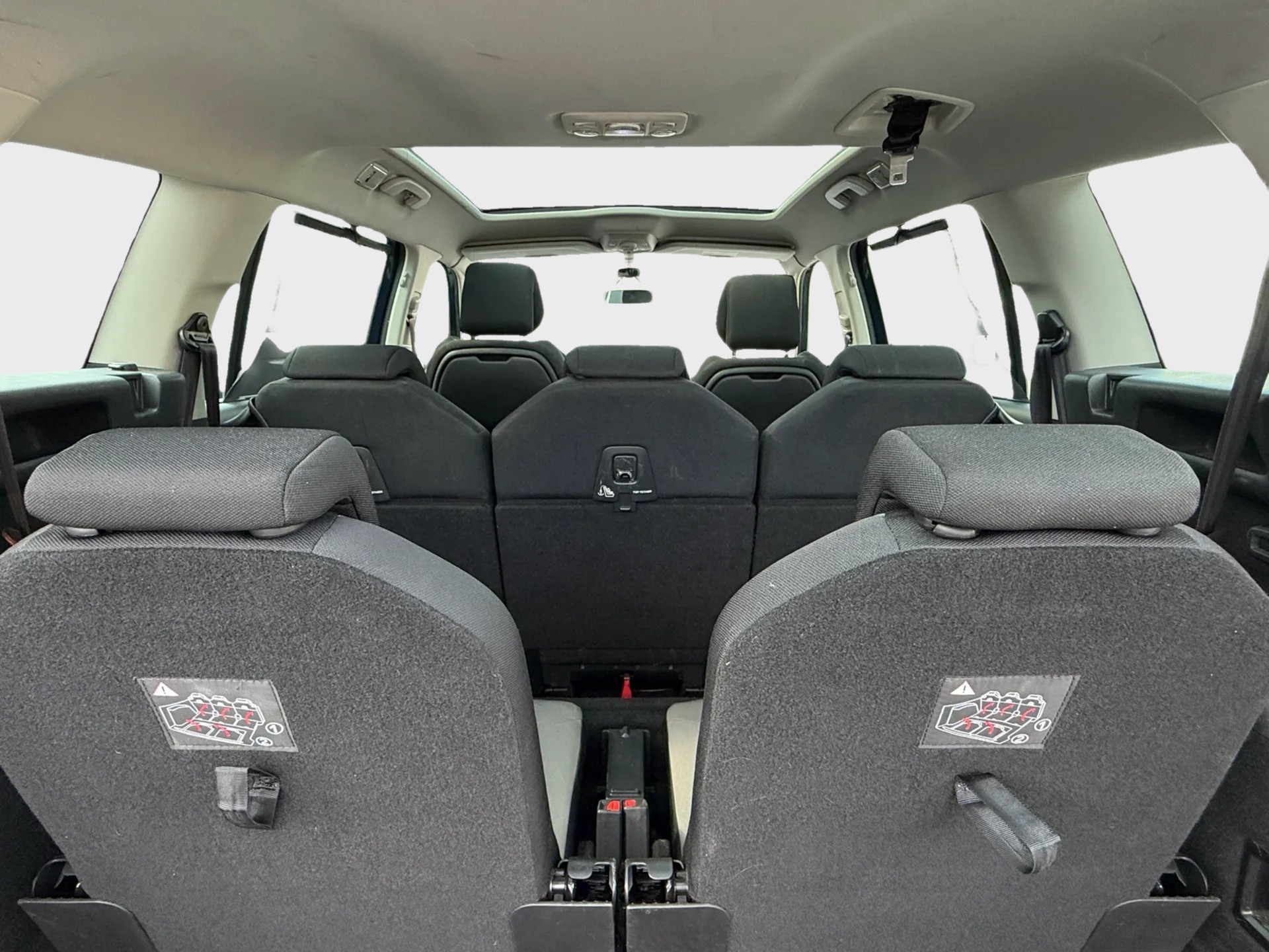 CITROEN Grand C4 Picasso 1.6 e-HDi Exclusive-image-13