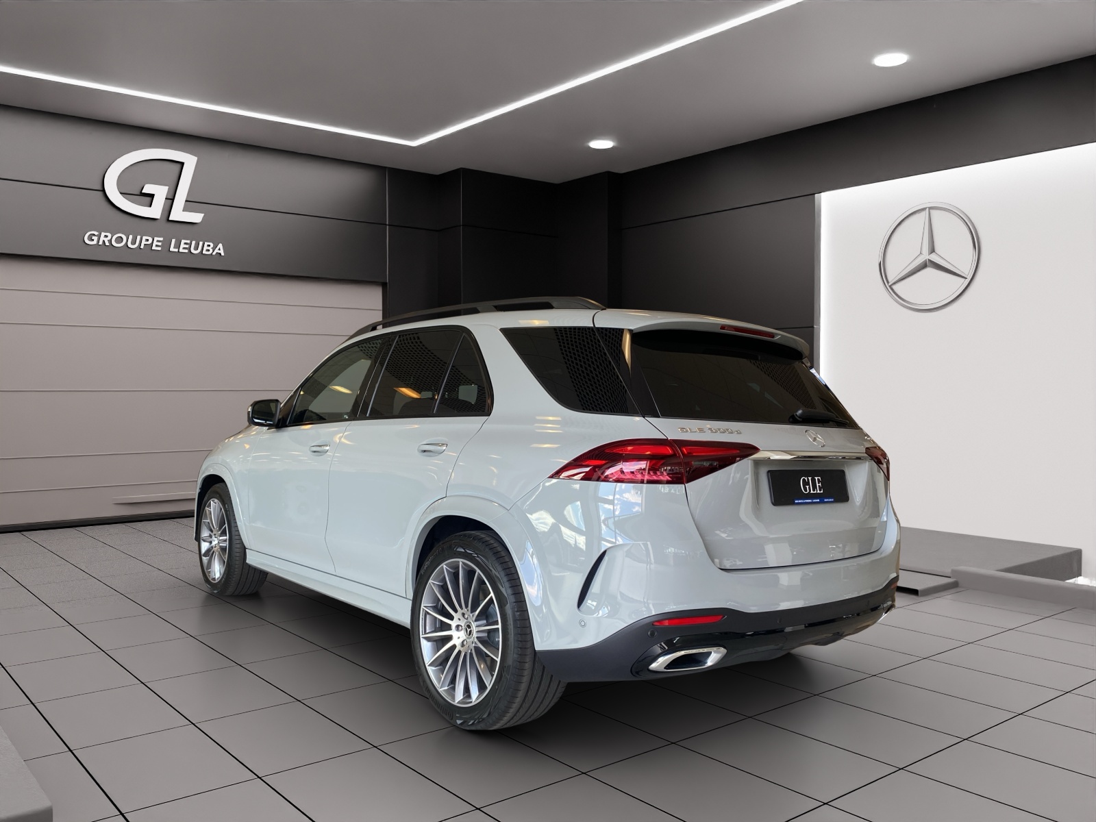 MERCEDES-BENZ GLE 300 d 4Matic 9G-Tronic-showroom-element-3