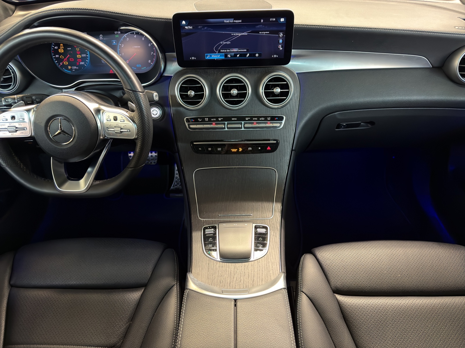 Image MERCEDES-BENZ GLC-300 GLC 300 AMG Line 4Matic