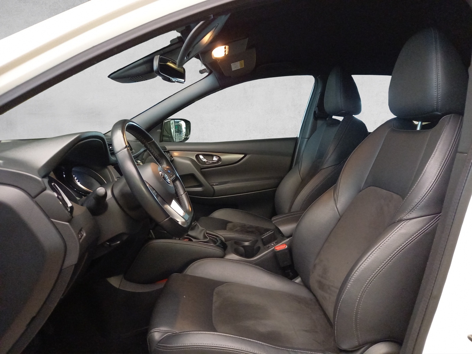 NISSAN Qashqai 1.3 DIG-T 160 N-Tec-image-10