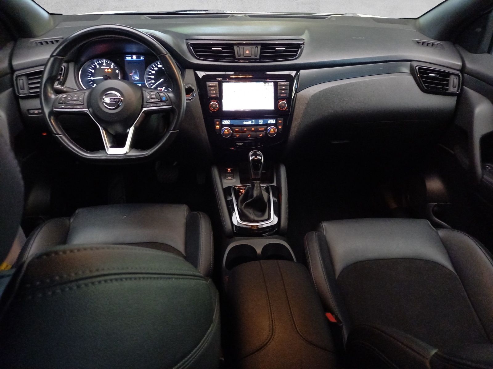NISSAN Qashqai 1.3 DIG-T 160 N-Tec-image-8