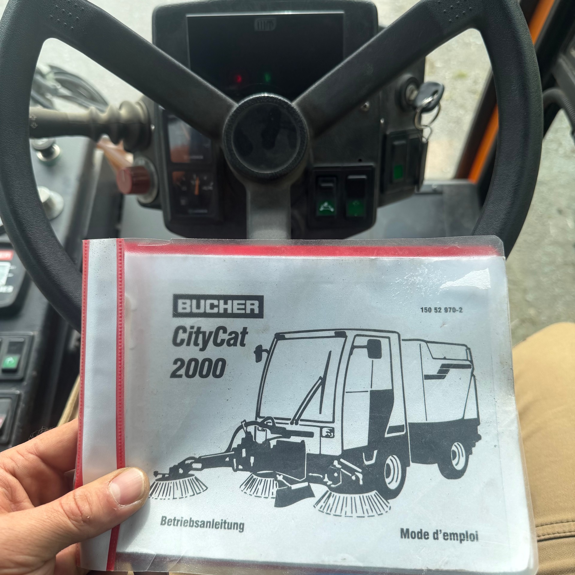 BUCHER City Cat 2000 E2-image-15