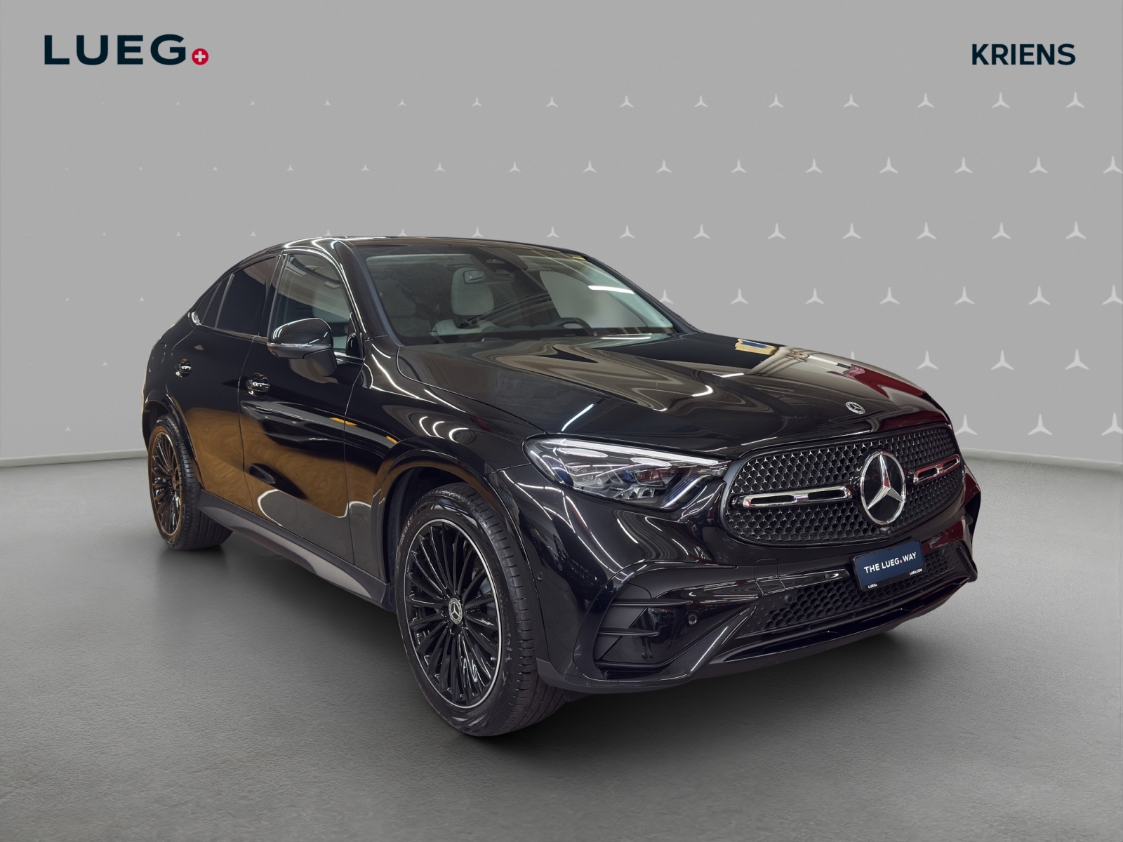 MERCEDES-BENZ GLC 300 4M - Coupé - AMG / DISTRONIC / 360 Grad Kamera / DIGITAL Light-image-4