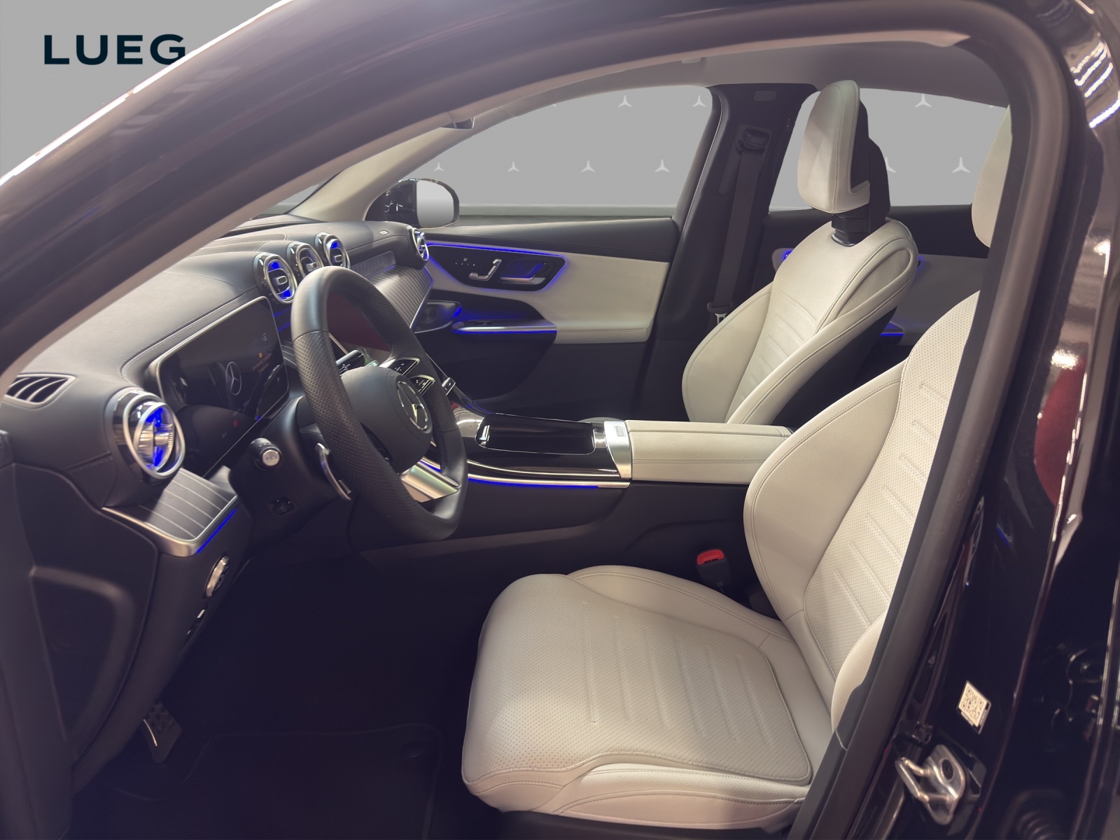 MERCEDES-BENZ GLC 300 4M - Coupé - AMG / DISTRONIC / 360 Grad Kamera / DIGITAL Light-image-7