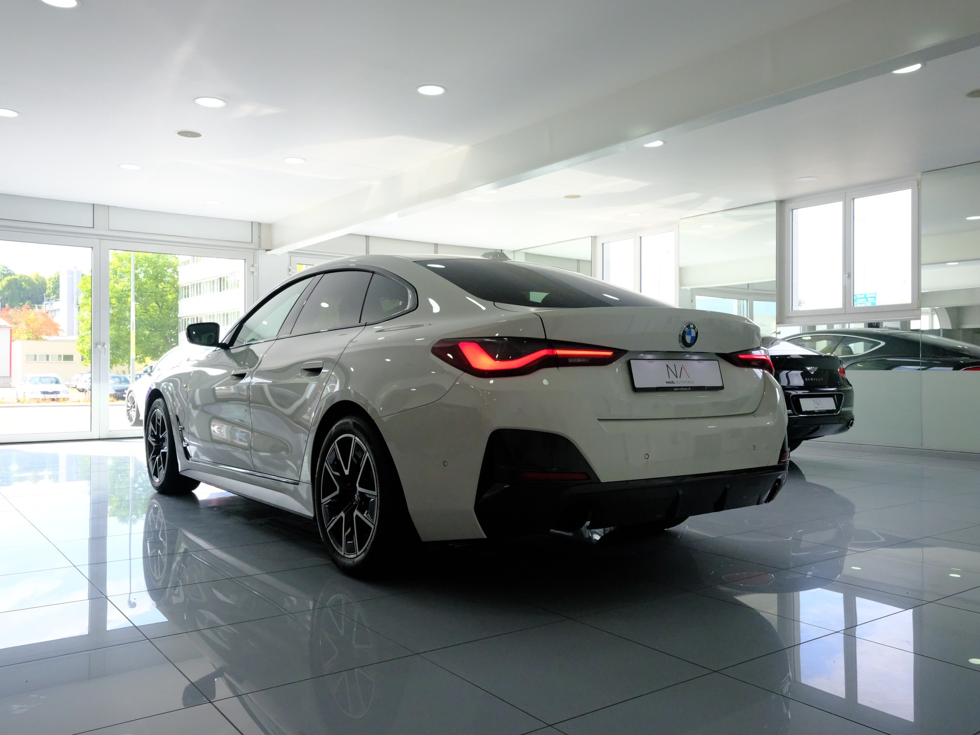 BMW 430i Gran Coupé M Sport Steptronic-image-4